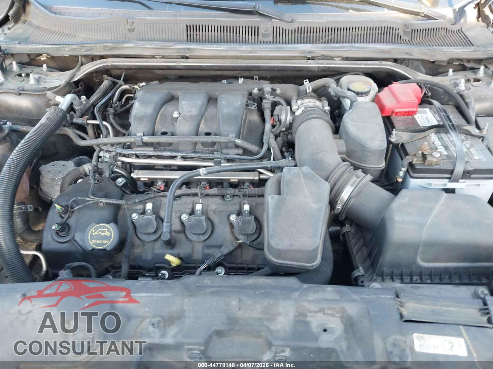 FORD TAURUS 2018 - 1FAHP2E8XJG127944