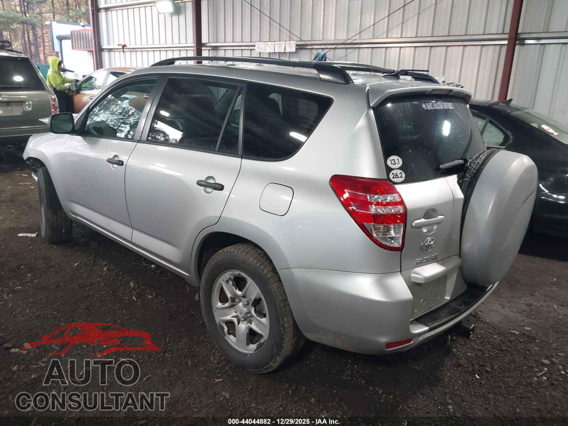 TOYOTA RAV4 2011 - 2T3BF4DV3BW083393