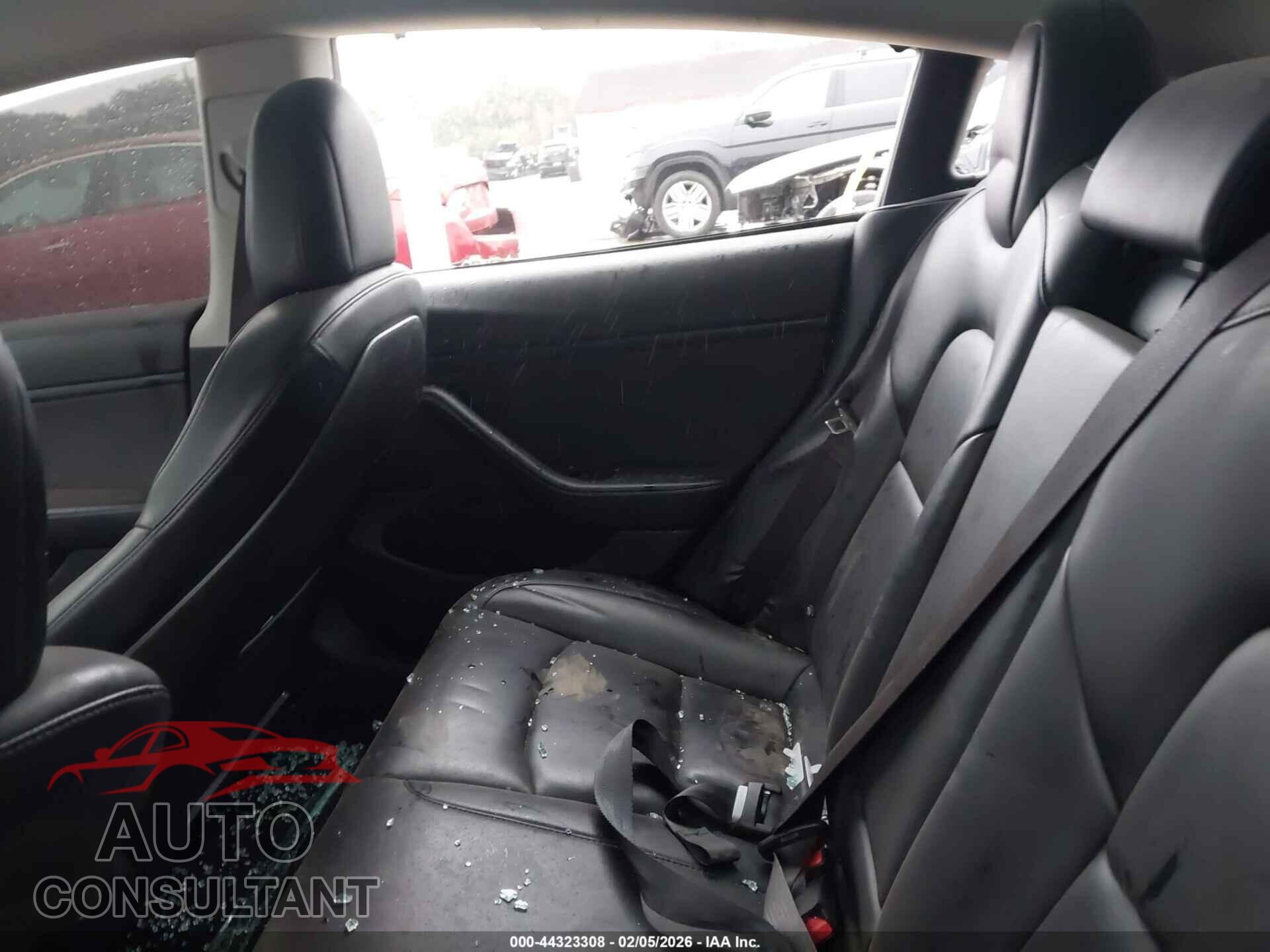 TESLA MODEL 3 2018 - 5YJ3E1EB0JF066095