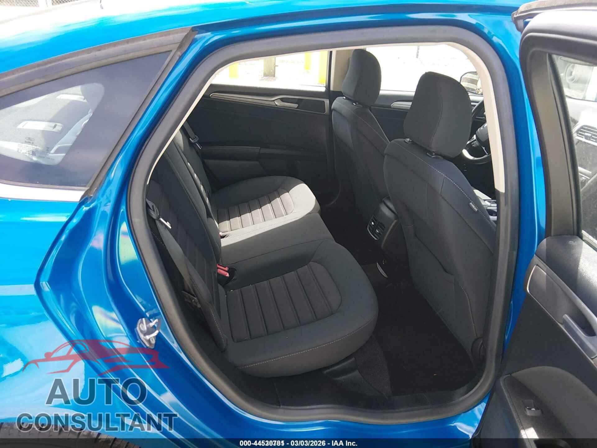 FORD FUSION 2020 - 3FA6P0LU2LR201607