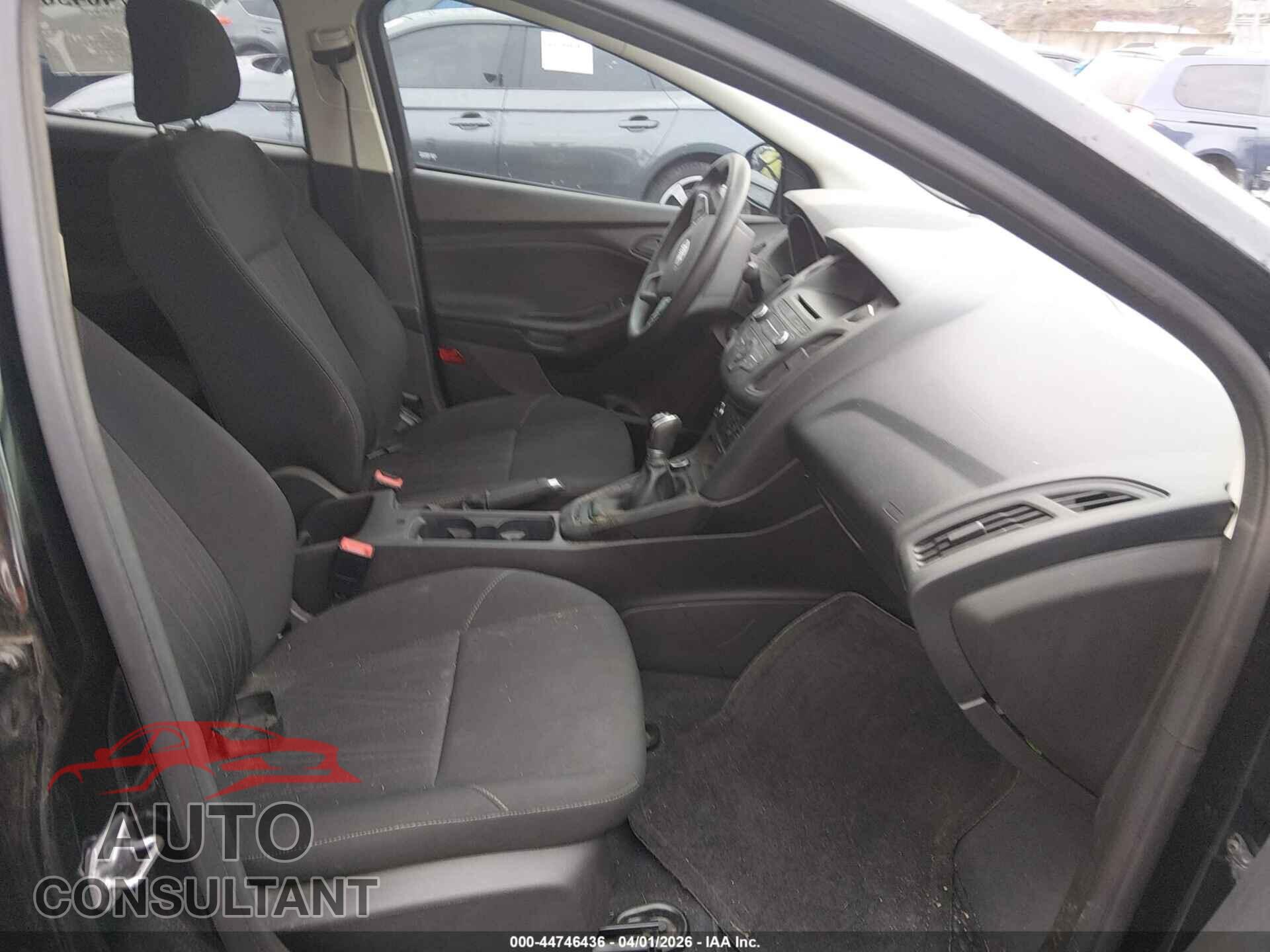FORD FOCUS 2016 - 1FADP3E26GL401432