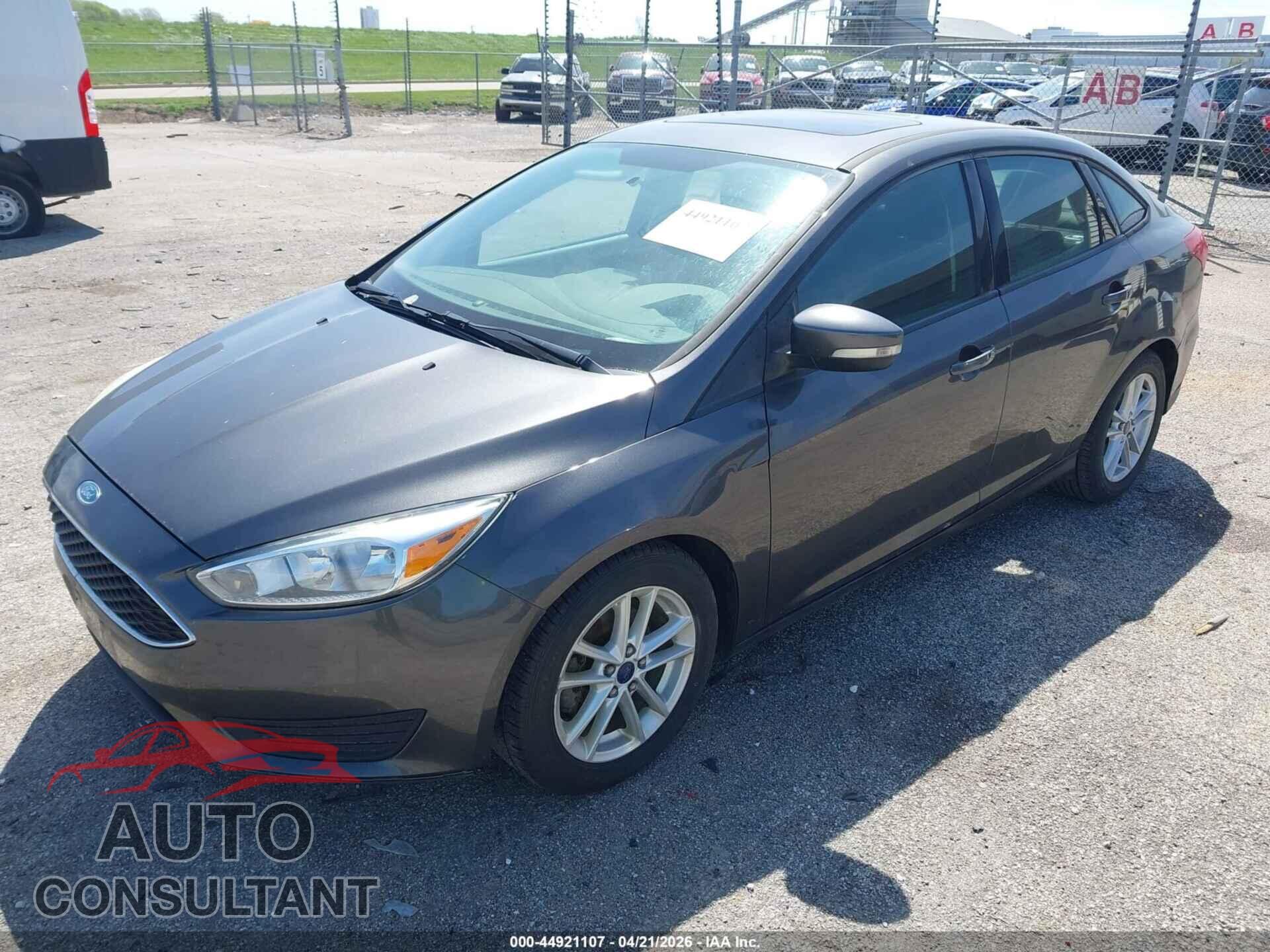 FORD FOCUS 2015 - 1FADP3F22FL325575