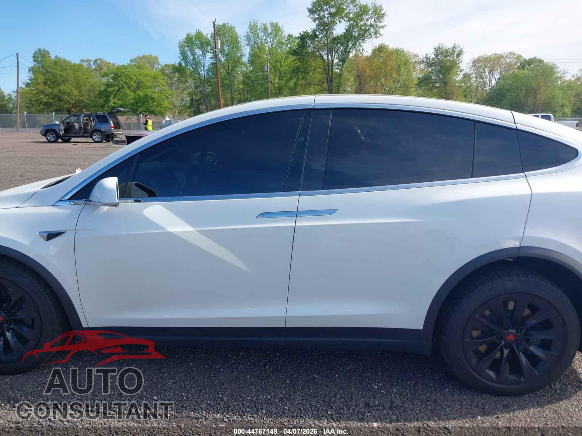 TESLA MODEL X 2018 - 5YJXCDE23JF136729