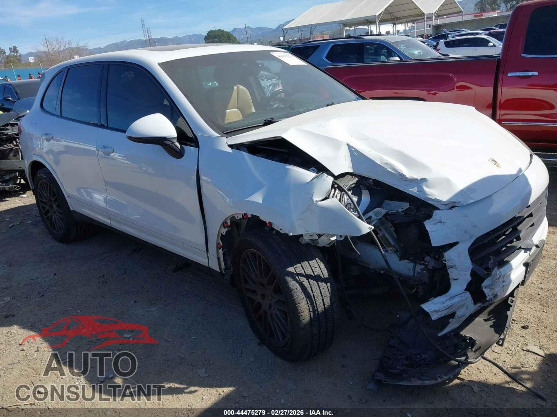 PORSCHE CAYENNE 2017 - WP1AA2A24HKA89034