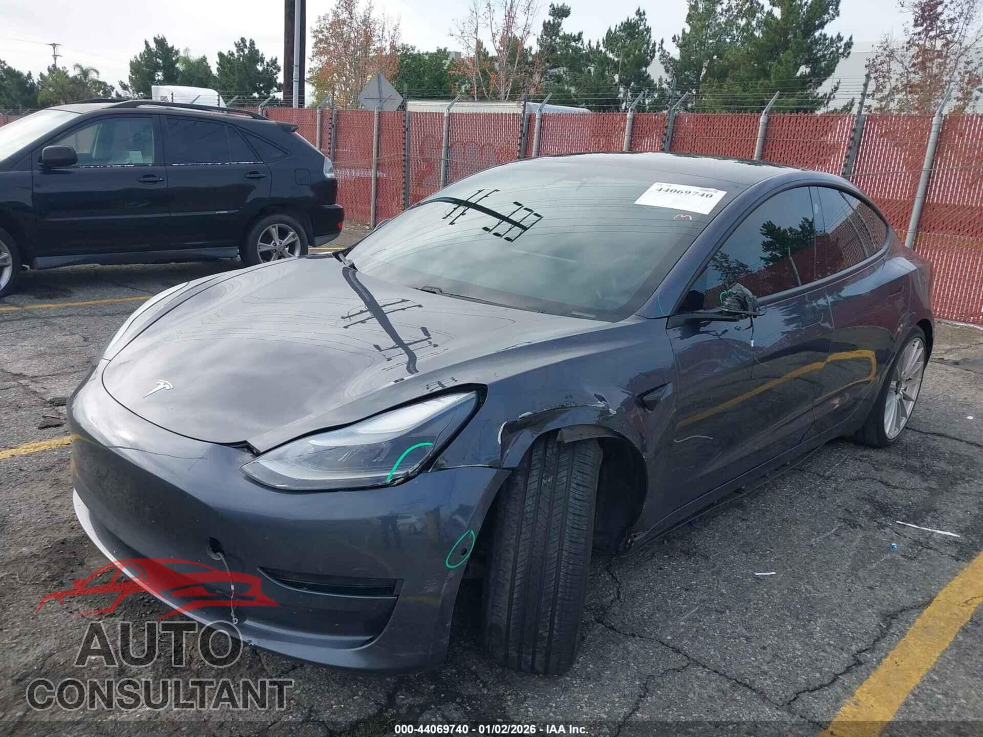 TESLA MODEL 3 2021 - 5YJ3E1EA4MF867561