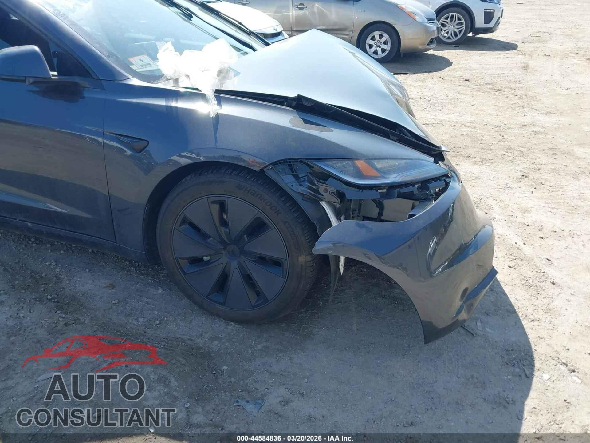 TESLA MODEL 3 2024 - 5YJ3E1EA7RF722862