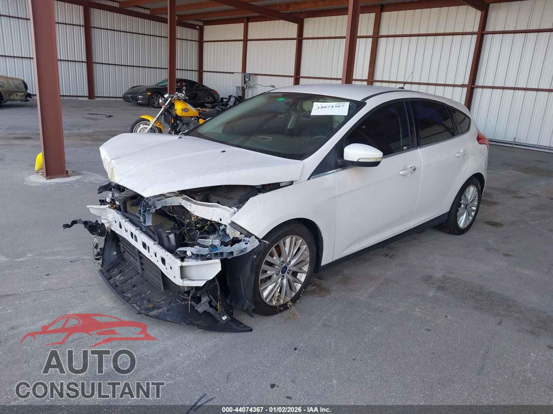 FORD FOCUS 2016 - 1FADP3N26GL313772
