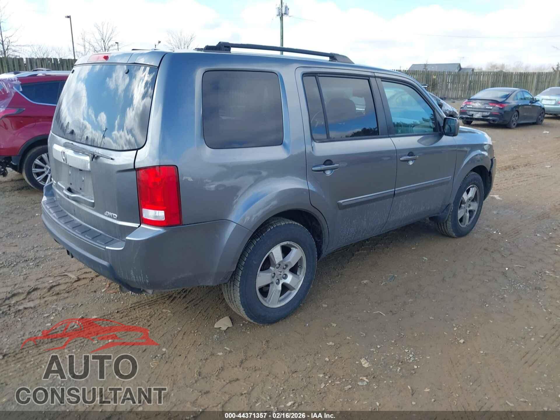 HONDA PILOT 2011 - 5FNYF4H59BB087992