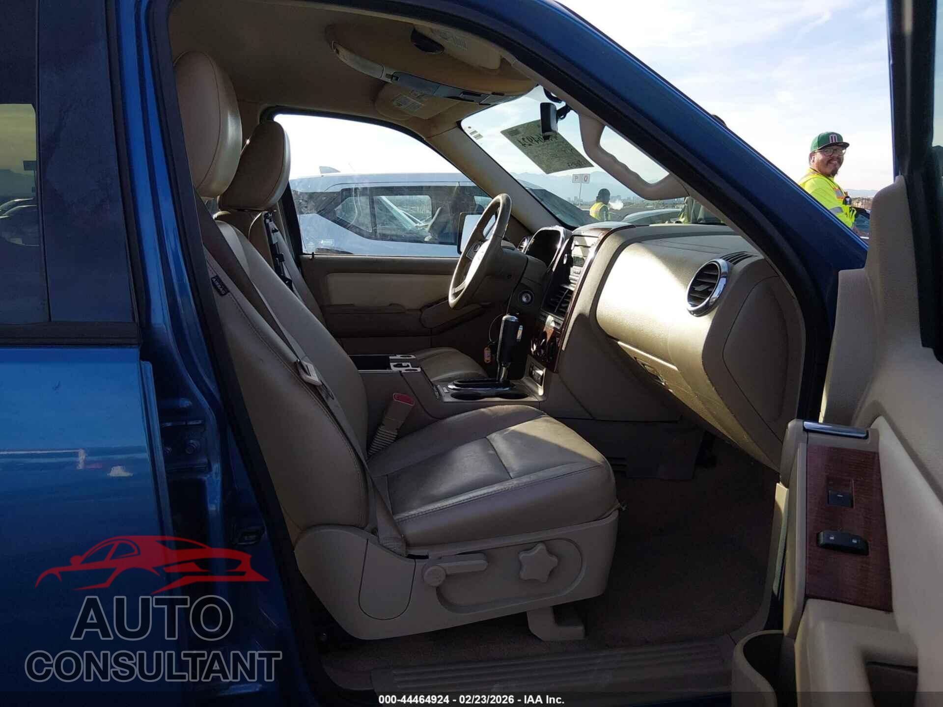 FORD EXPLORER 2009 - 1FMEU74E89UA29711