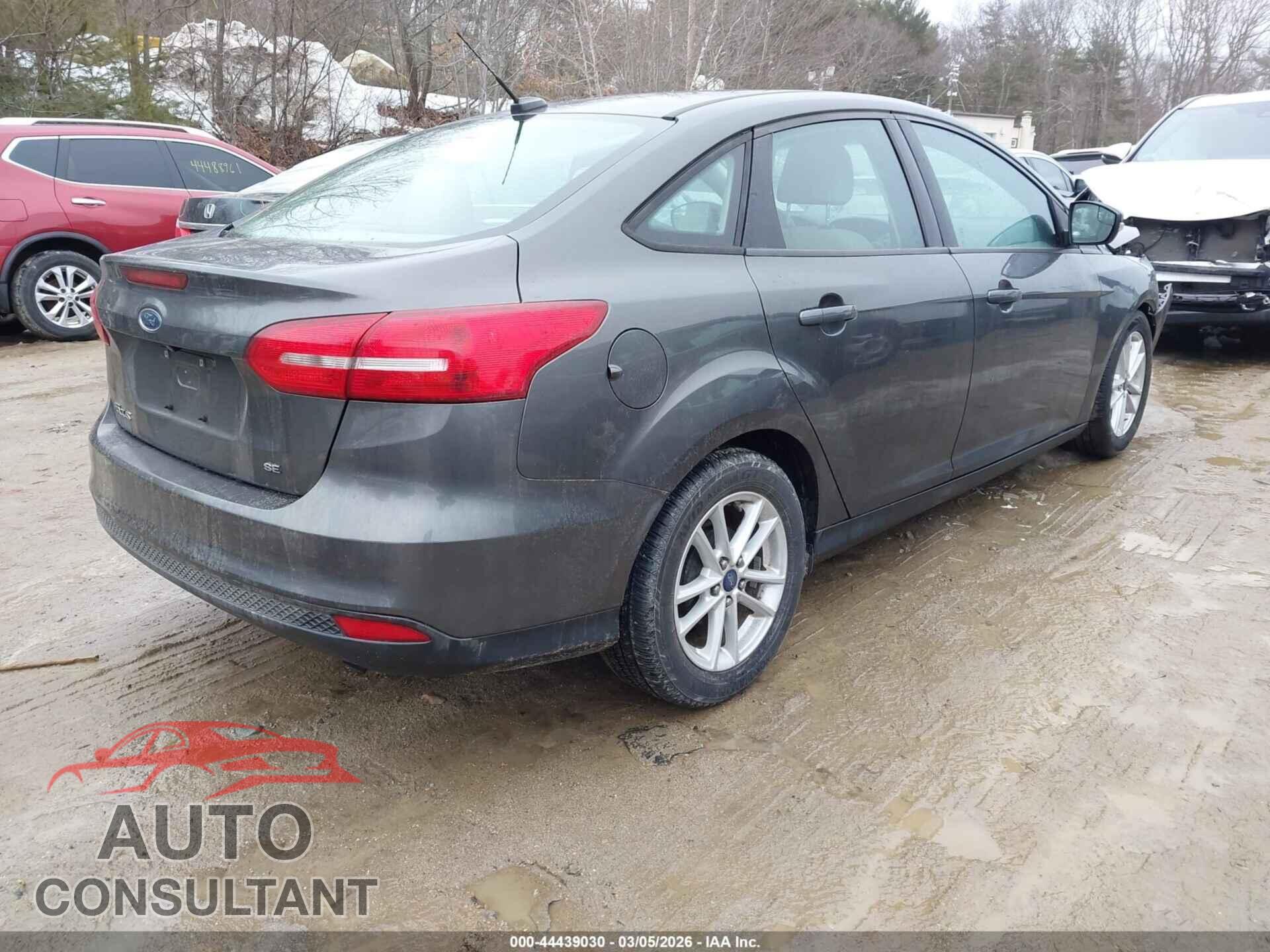 FORD FOCUS 2015 - 1FADP3F2XFL291109