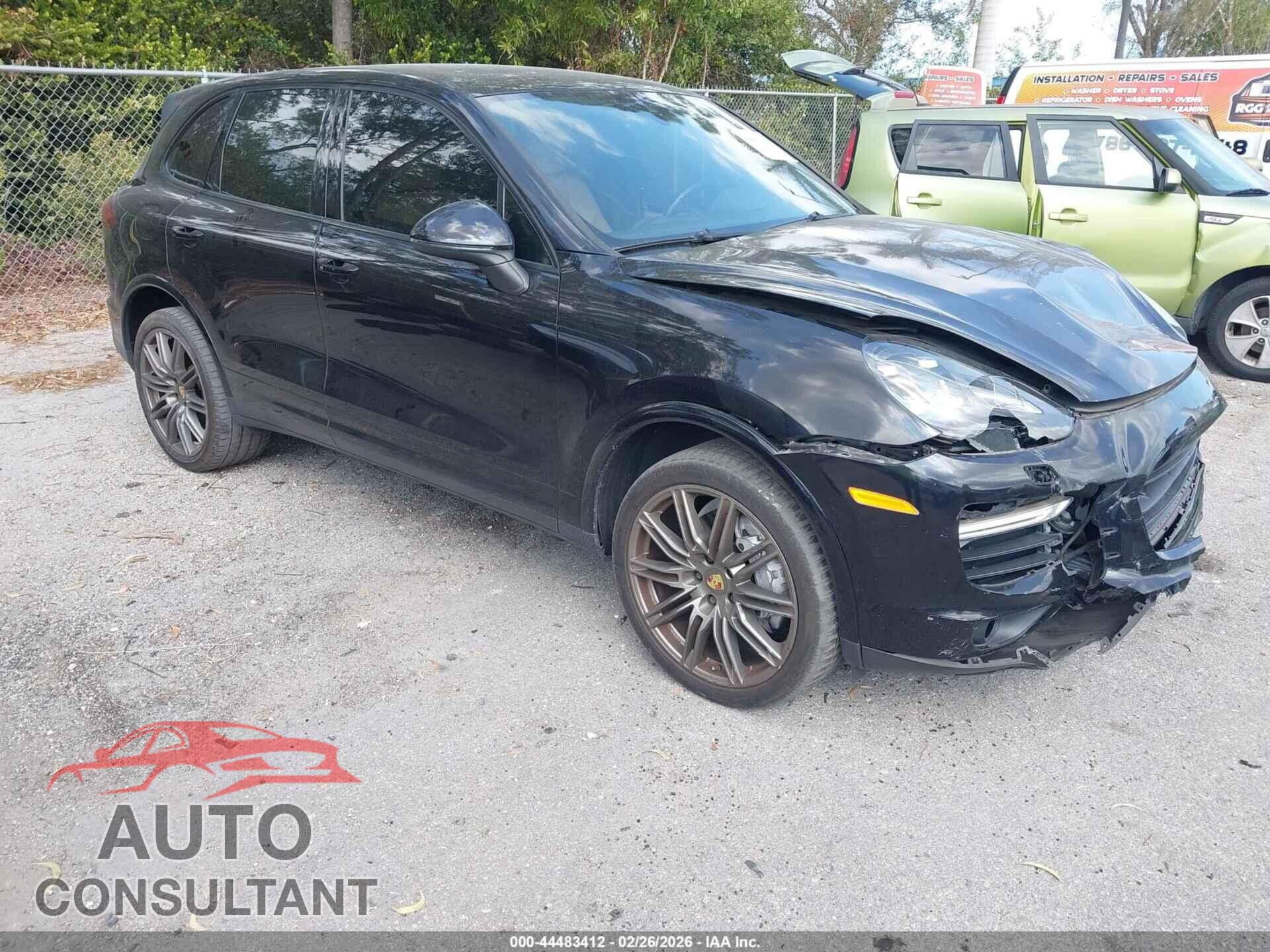 PORSCHE CAYENNE 2017 - WP1AA2A26HKA89455