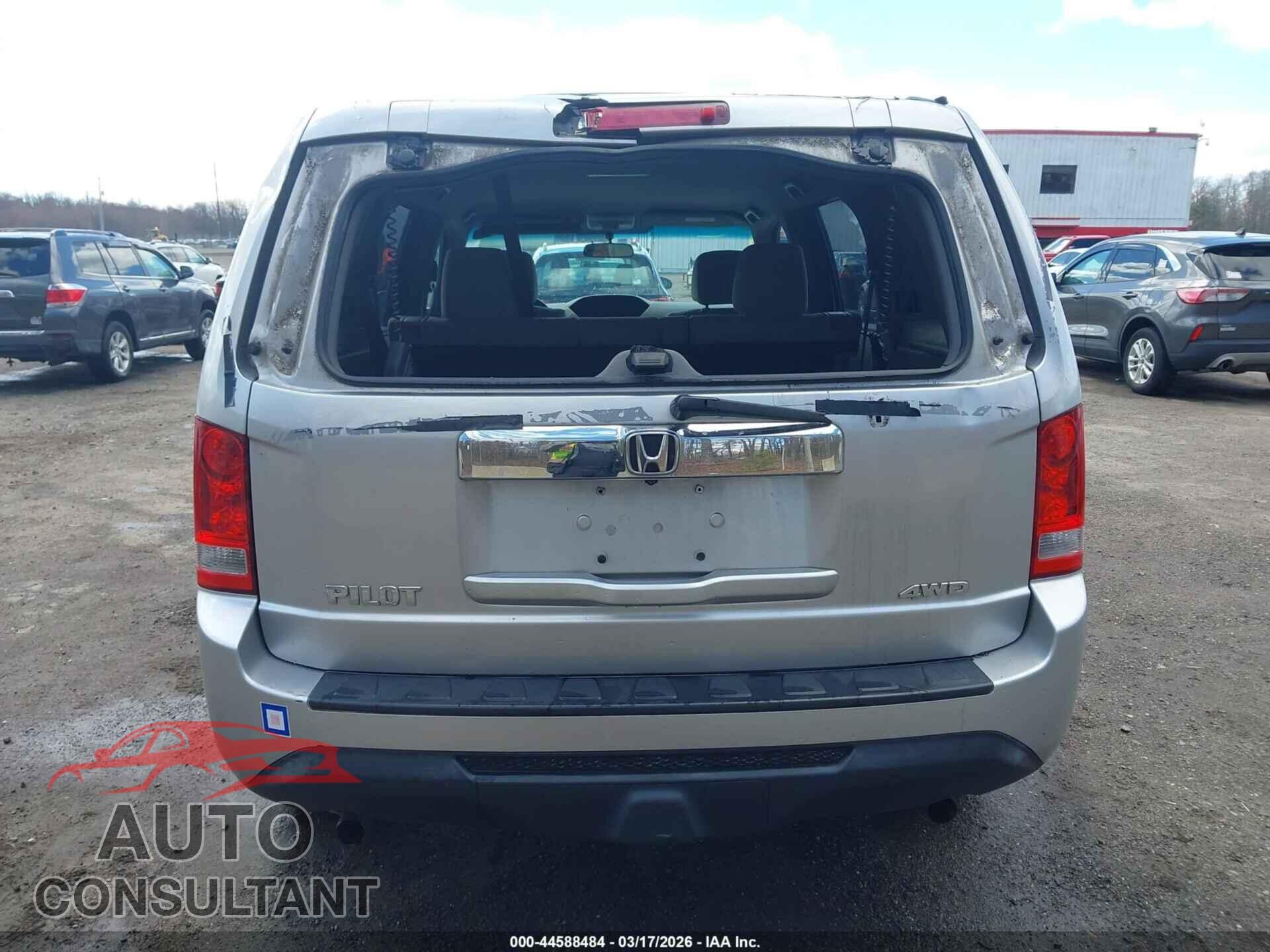 HONDA PILOT 2013 - 5FNYF4H29DB030829