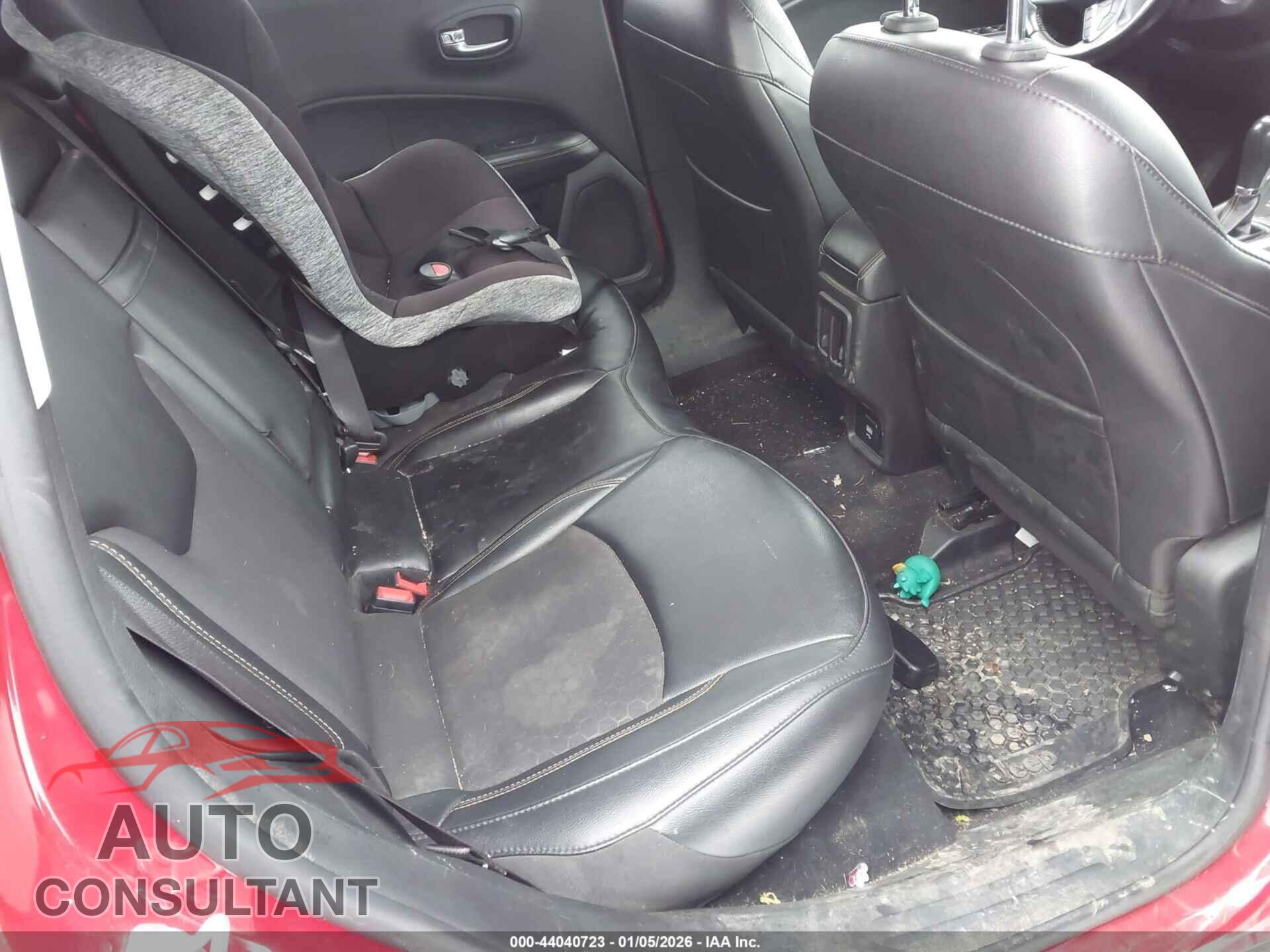 JEEP COMPASS 2020 - 3C4NJDBB9LT101232