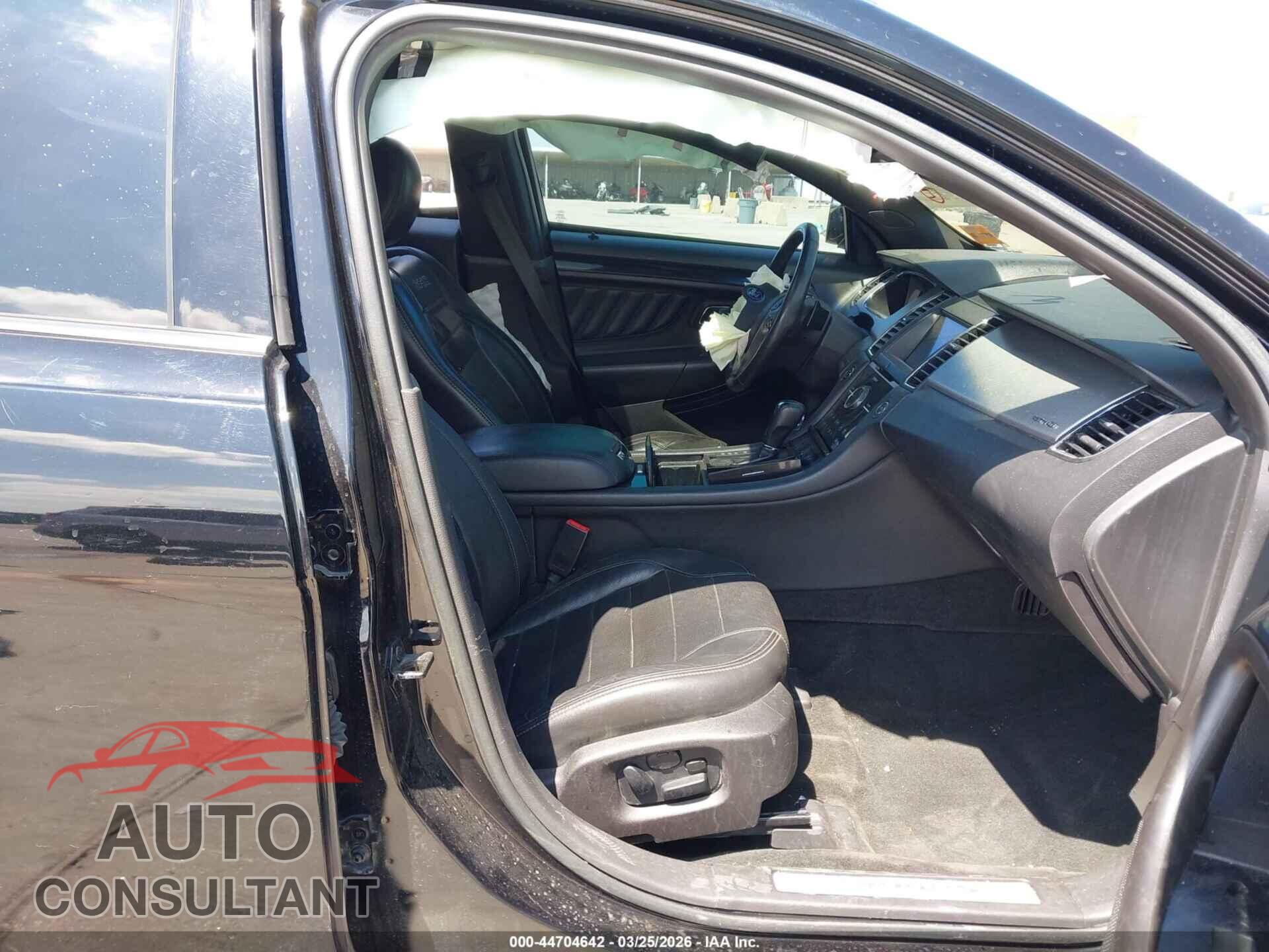 FORD TAURUS 2016 - 1FAHP2KT3GG121839