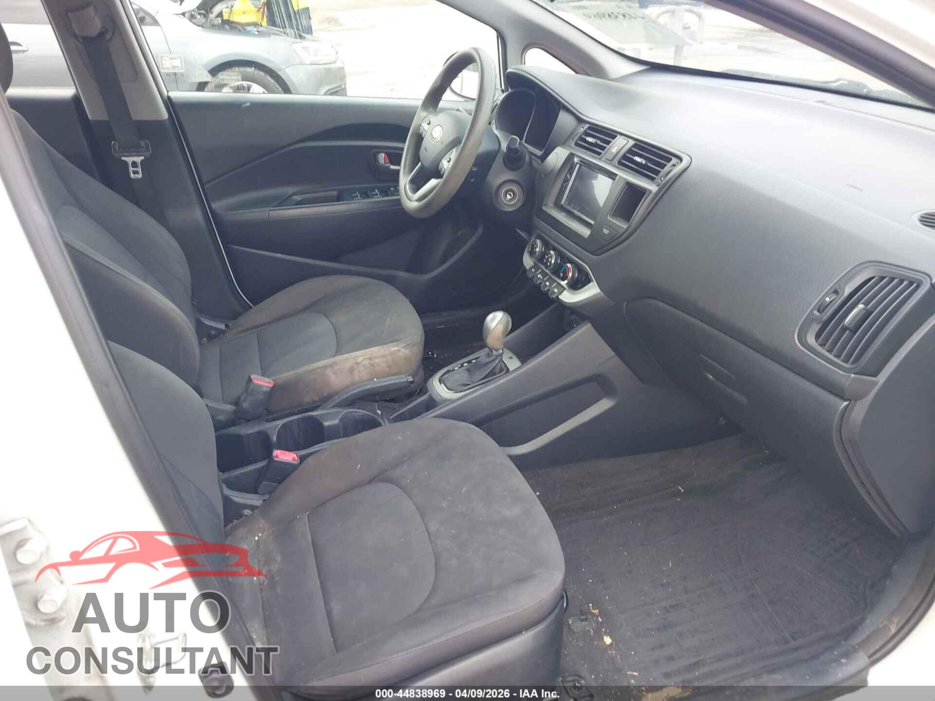 KIA RIO 2015 - KNADM4A38F6455588