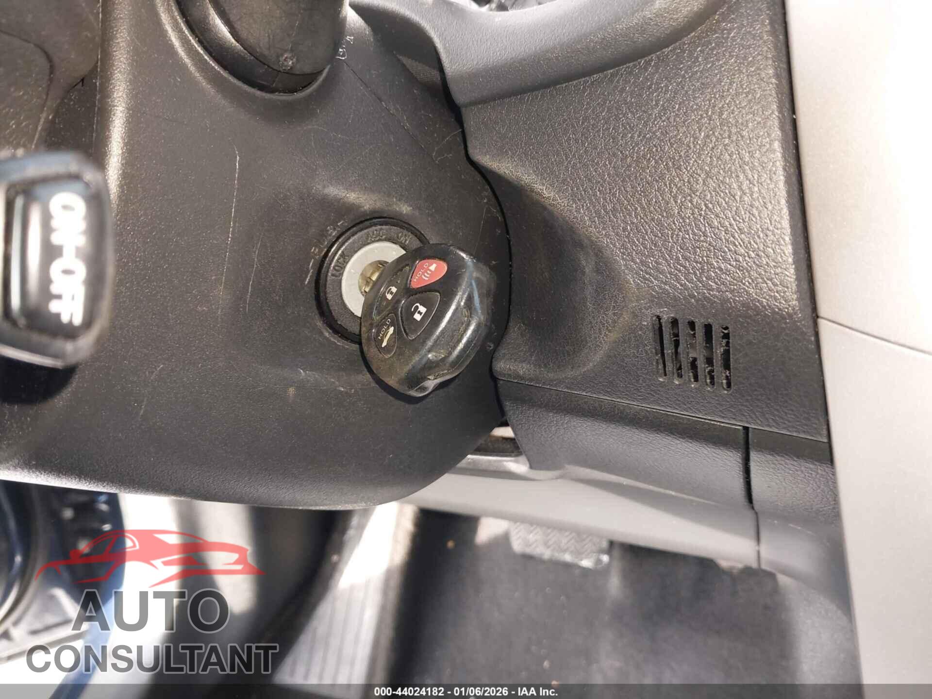 TOYOTA COROLLA 2013 - 5YFBU4EE8DP186648