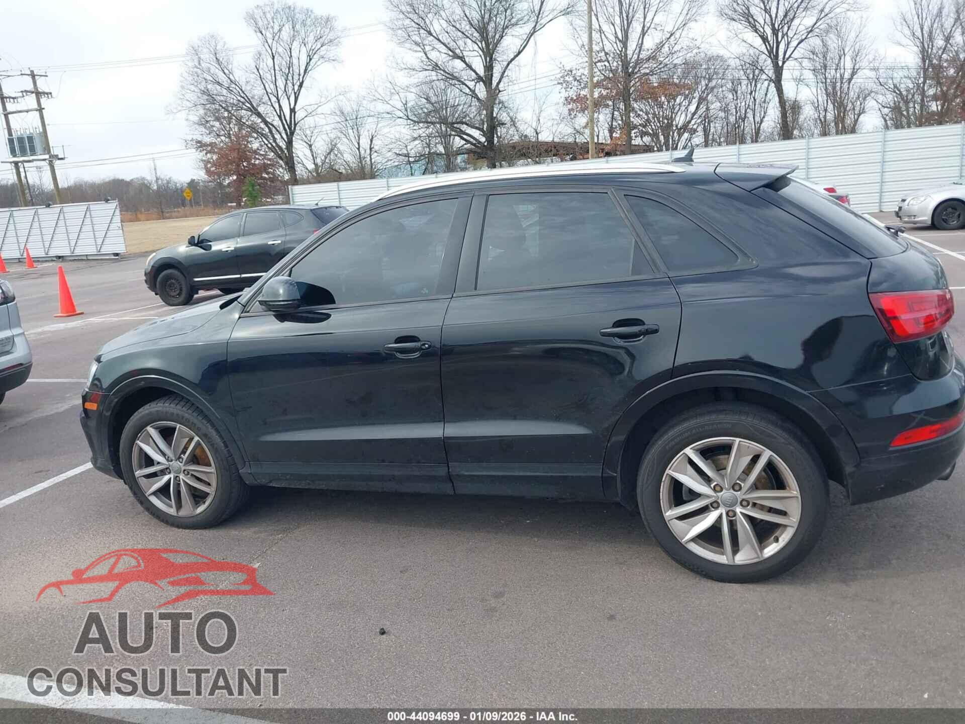 AUDI Q3 2017 - WA1ECCFS1HR003496