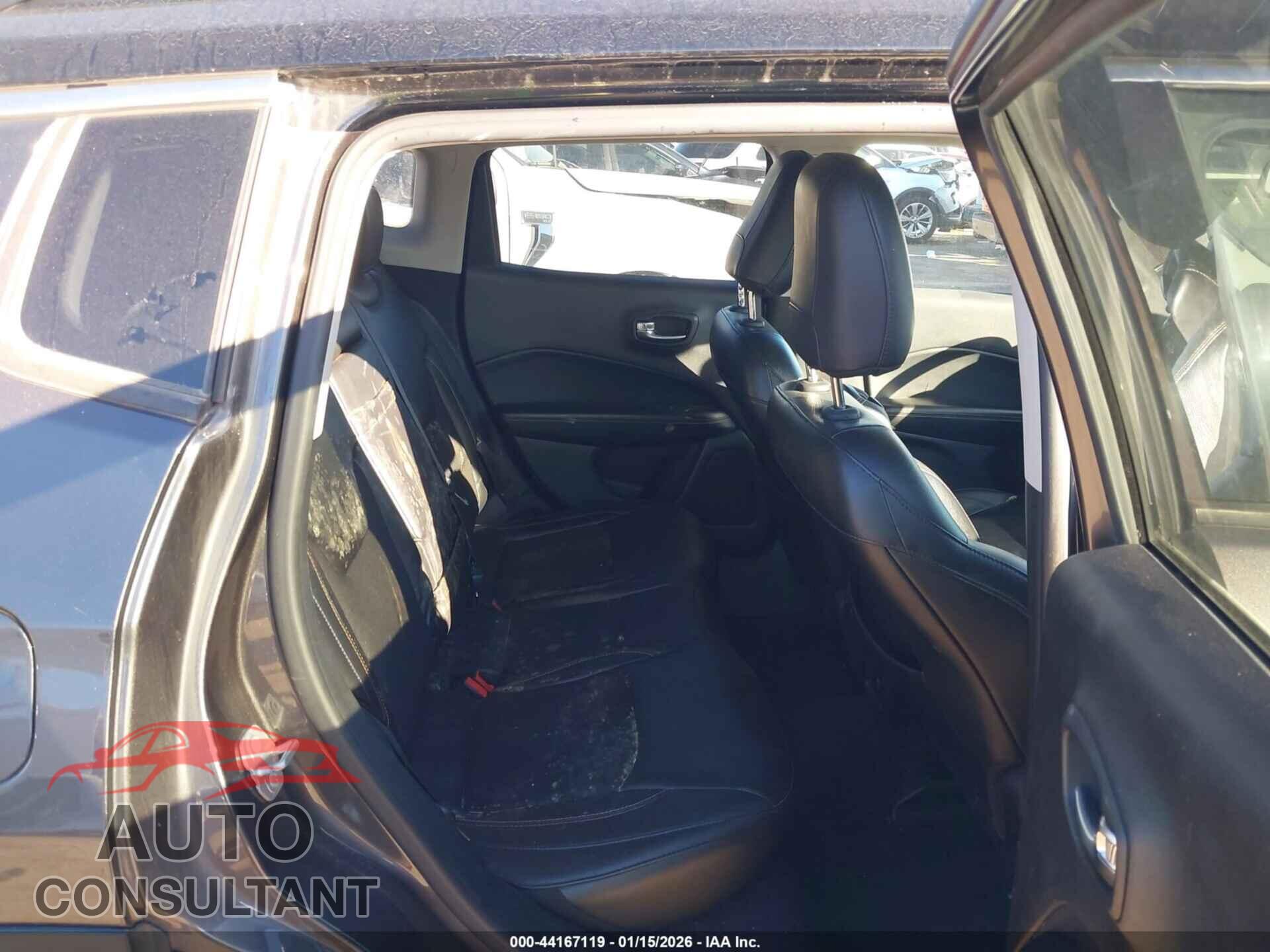 JEEP COMPASS 2018 - 3C4NJDBBXJT281933