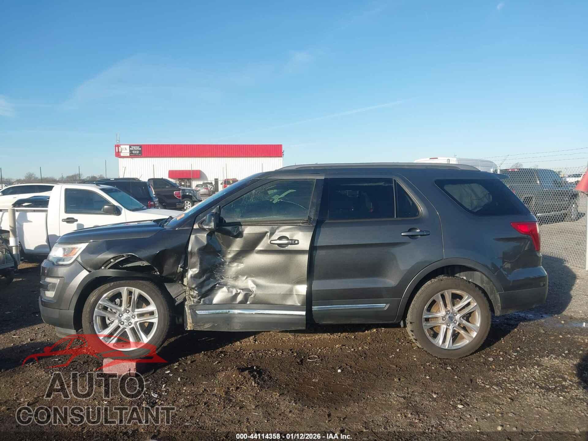 FORD EXPLORER 2017 - 1FM5K7D88HGA59224