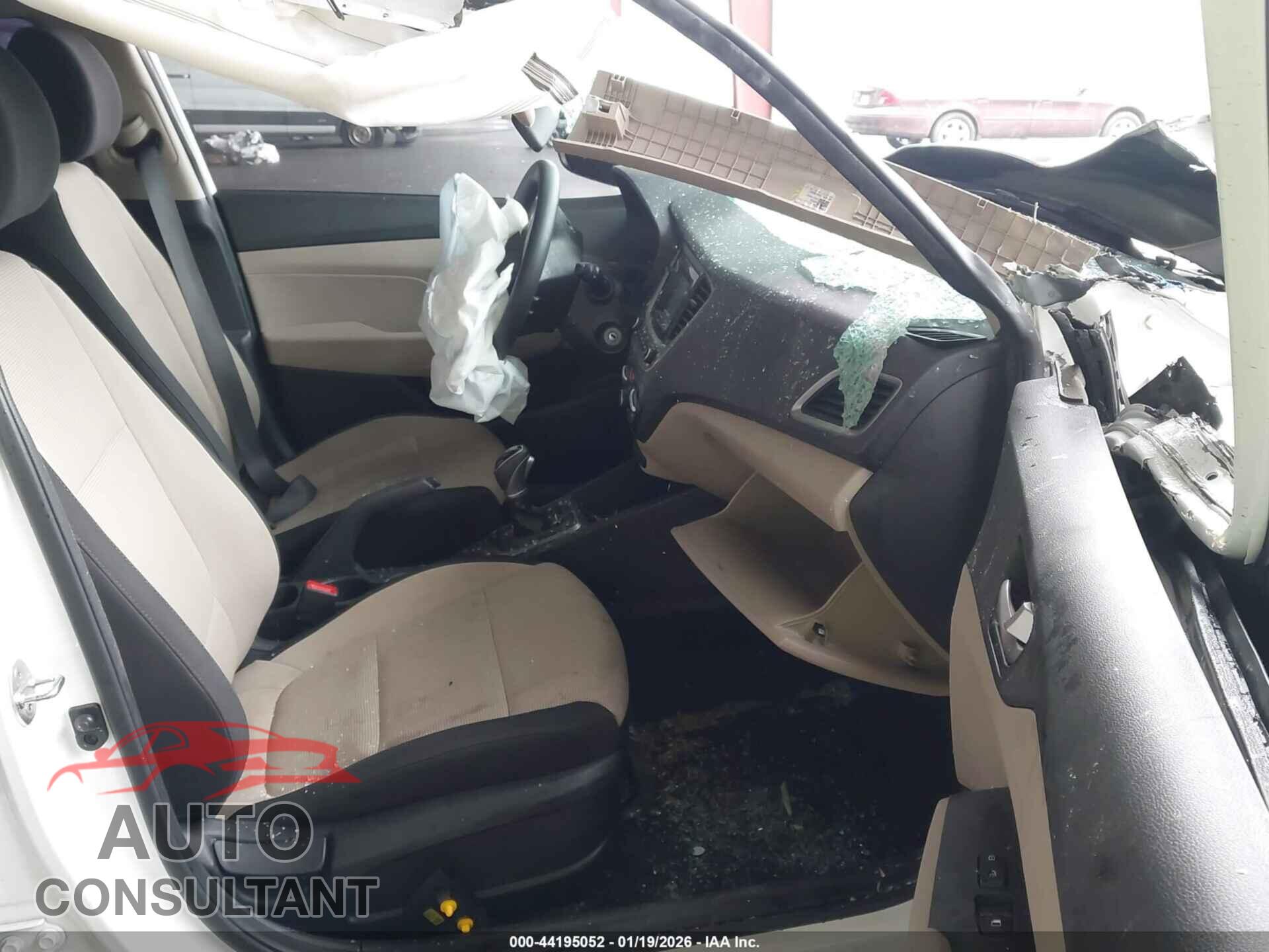 HYUNDAI ACCENT 2018 - 3KPC24A35JE030501