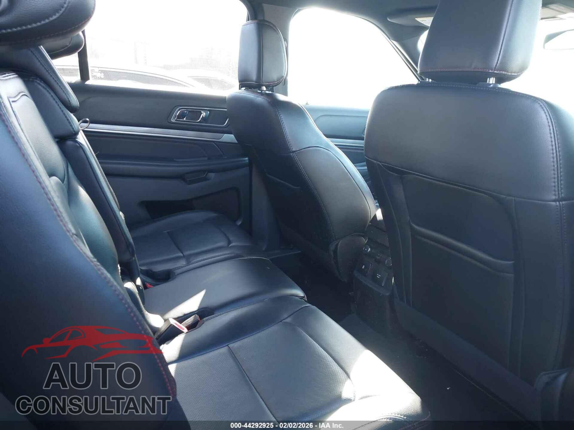 FORD EXPLORER 2018 - 1FM5K8GT3JGA01825