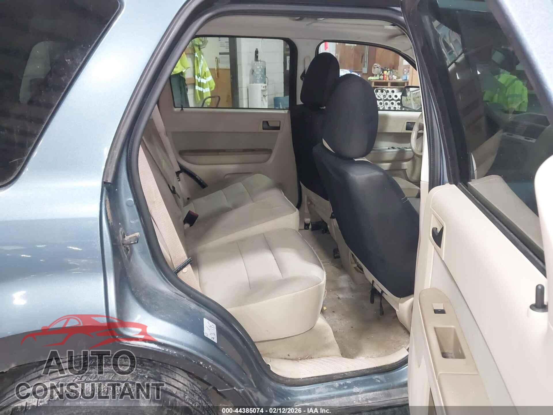 FORD ESCAPE 2011 - 1FMCU9DG4BKC08219