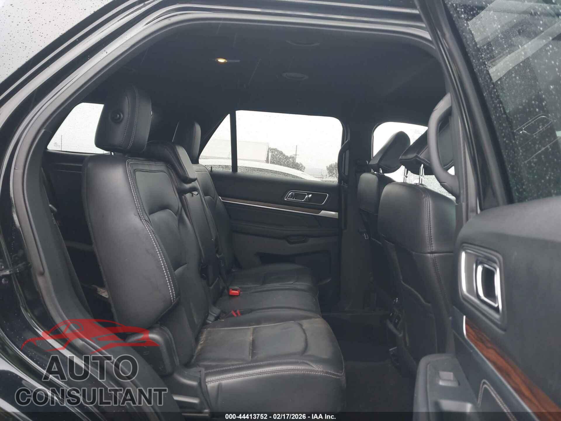 FORD EXPLORER 2018 - 1FM5K7F83JGA89363