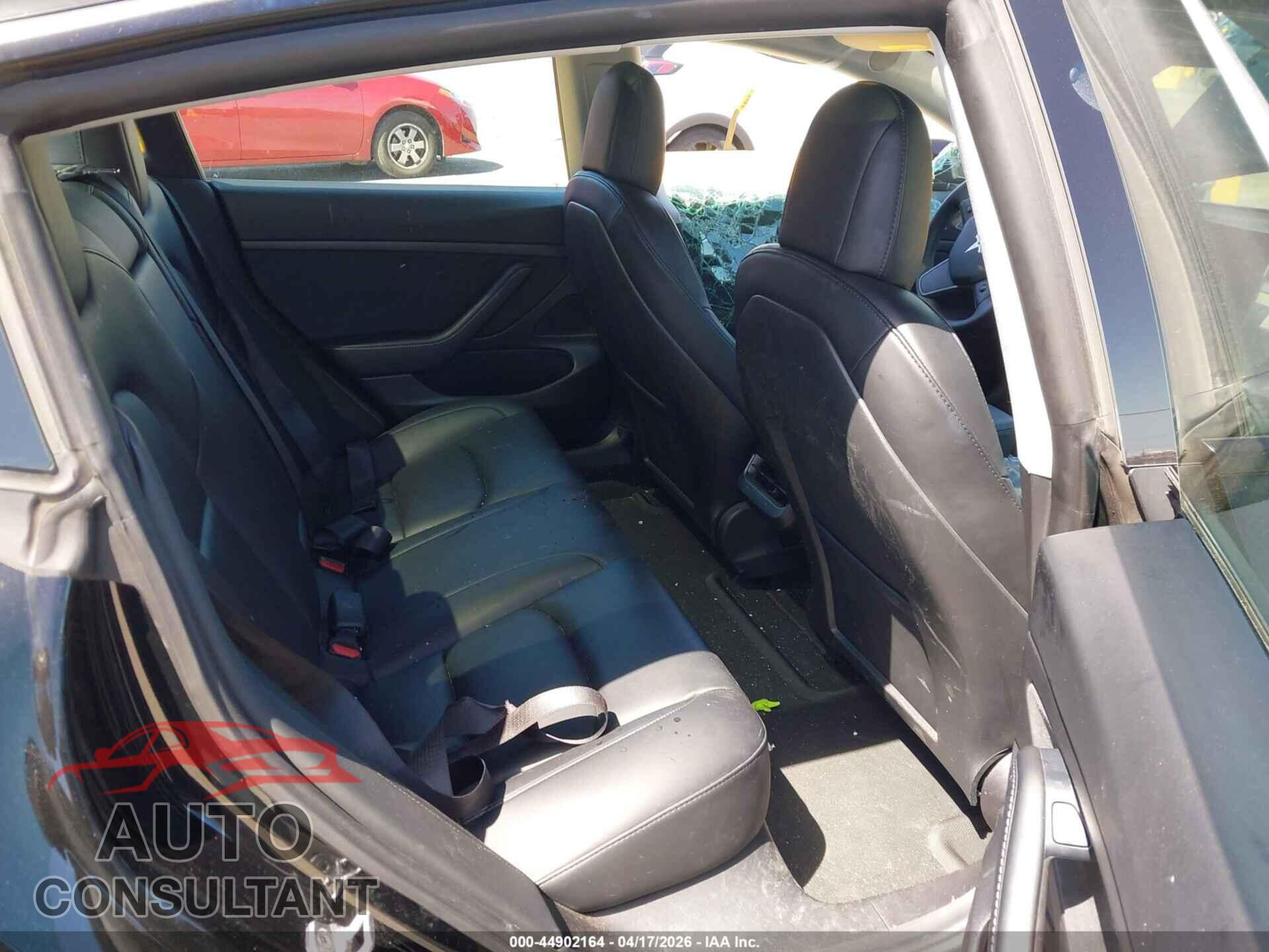 TESLA MODEL 3 2021 - 5YJ3E1EA7MF938509