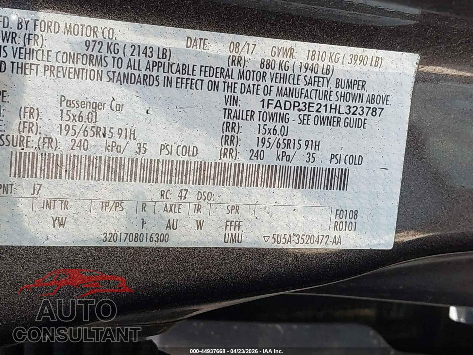 FORD FOCUS 2017 - 1FADP3E21HL323787
