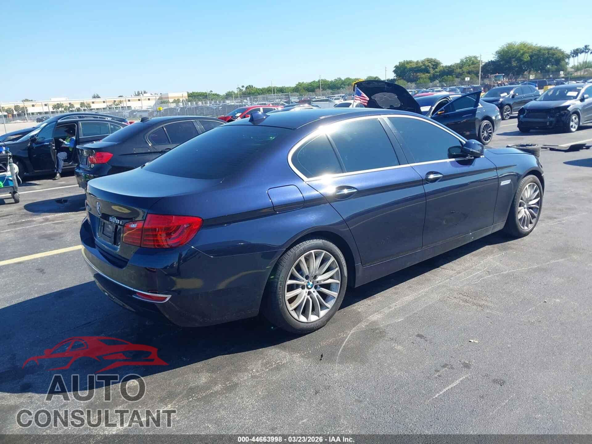 BMW 528I 2014 - WBA5A7C56ED615765