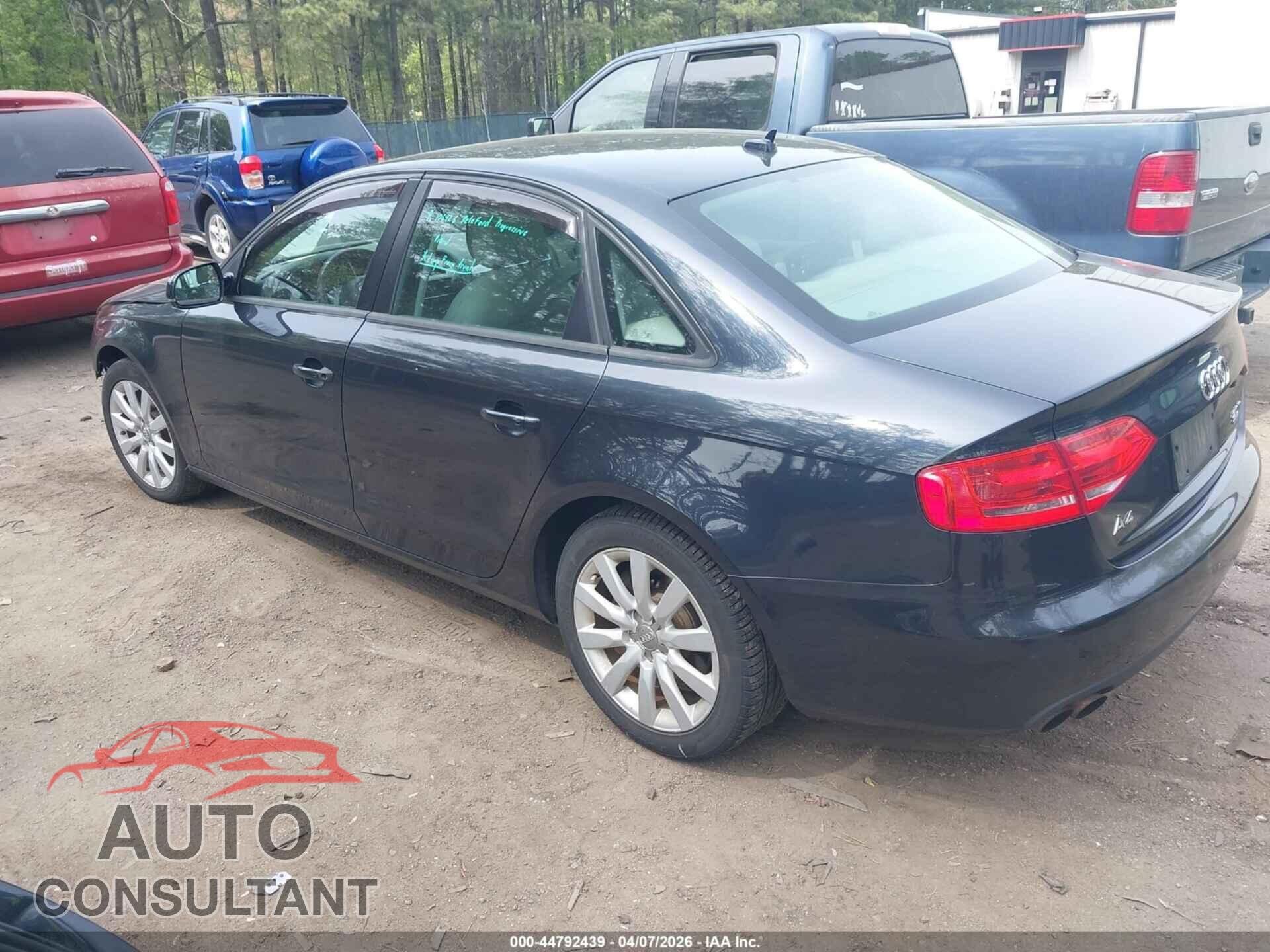 AUDI A4 2012 - WAUBFAFL8CA117223