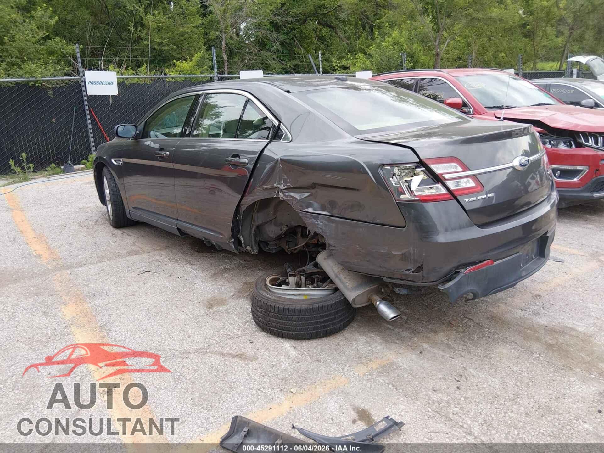 FORD TAURUS 2015 - 1FAHP2D85FG132011