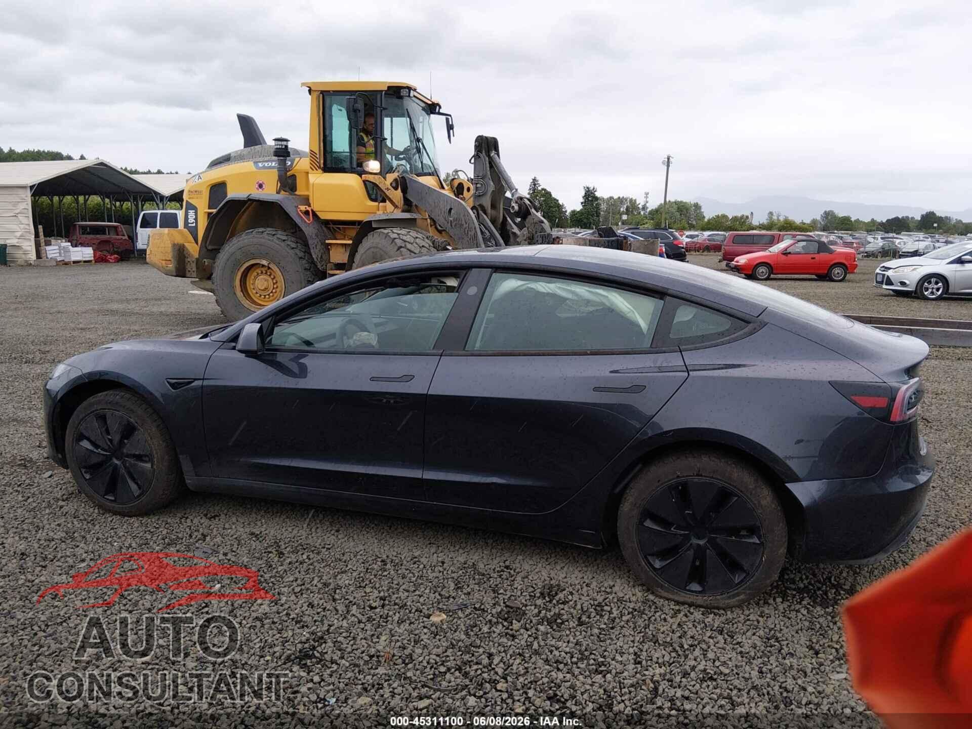 TESLA MODEL 3 2024 - 5YJ3E1EA0RF757498