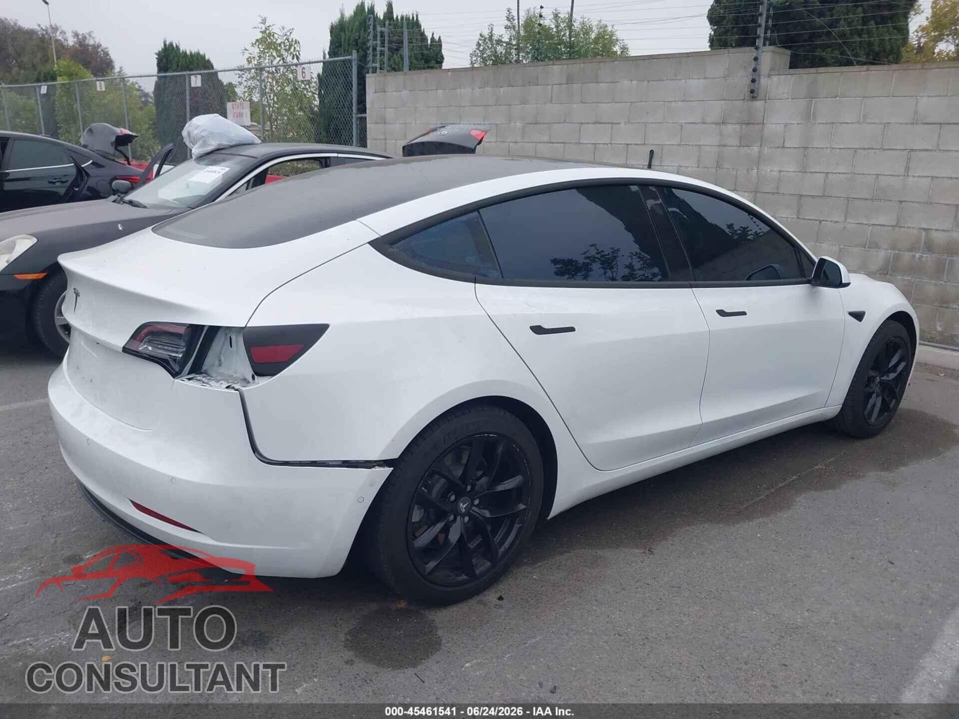 TESLA MODEL 3 2018 - 5YJ3E1EA4JF062560