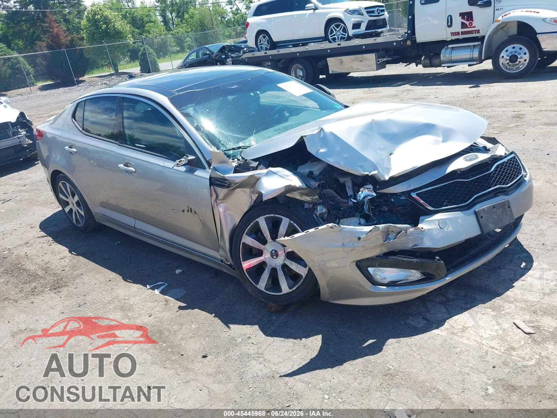 KIA OPTIMA 2011 - KNAGR4A63B5122496