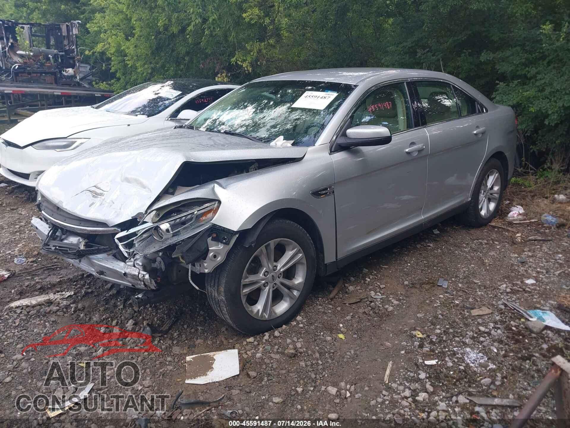 FORD TAURUS 2017 - 1FAHP2E89HG103516