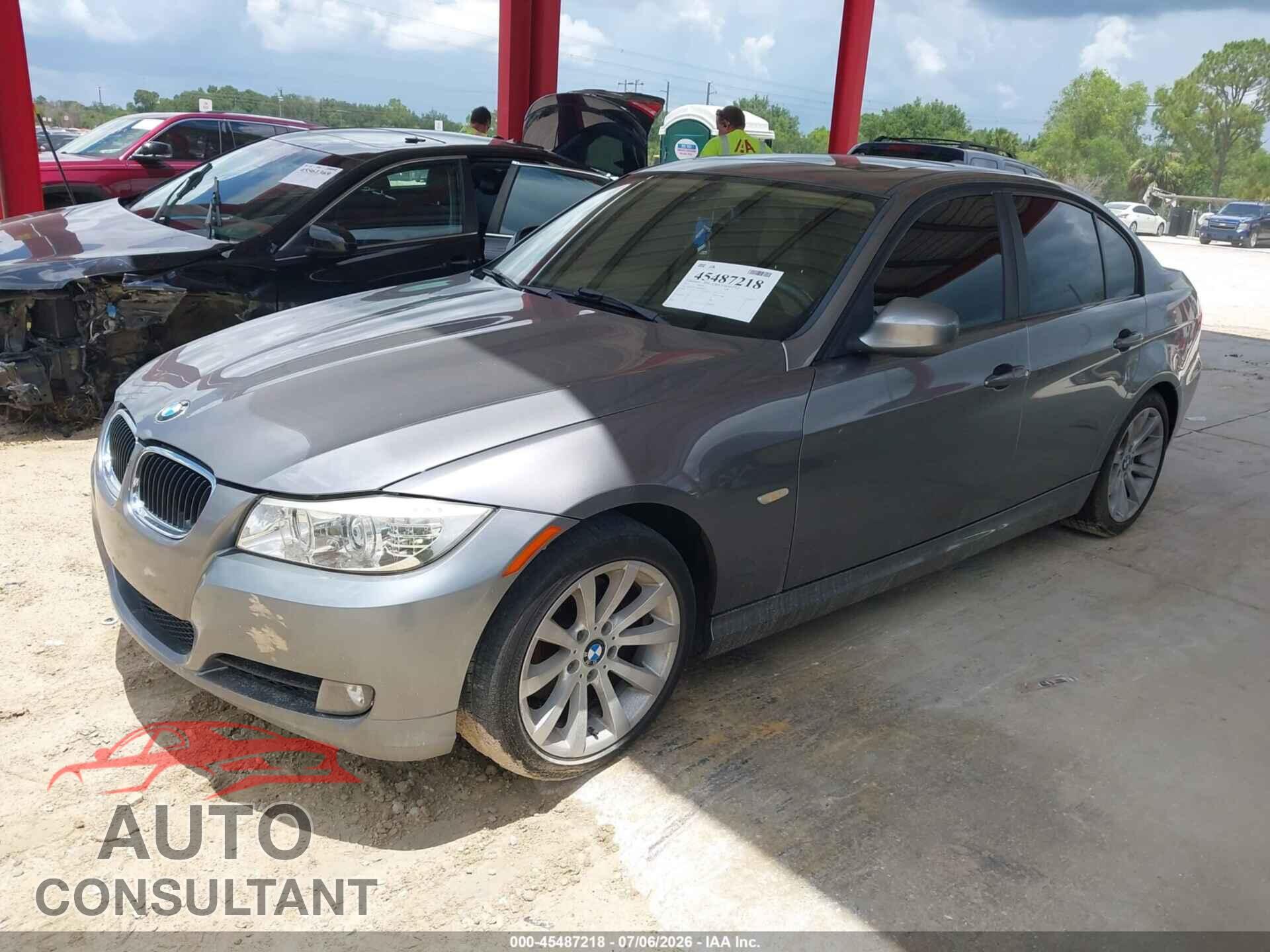 BMW 328I 2011 - WBAPH7C52BE680381