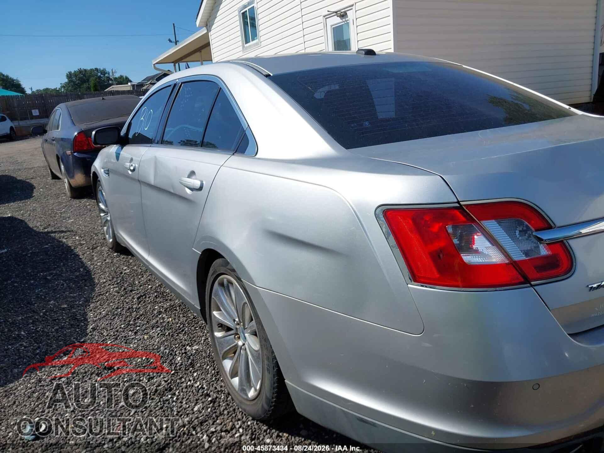 FORD TAURUS 2011 - 1FAHP2FW5BG103629