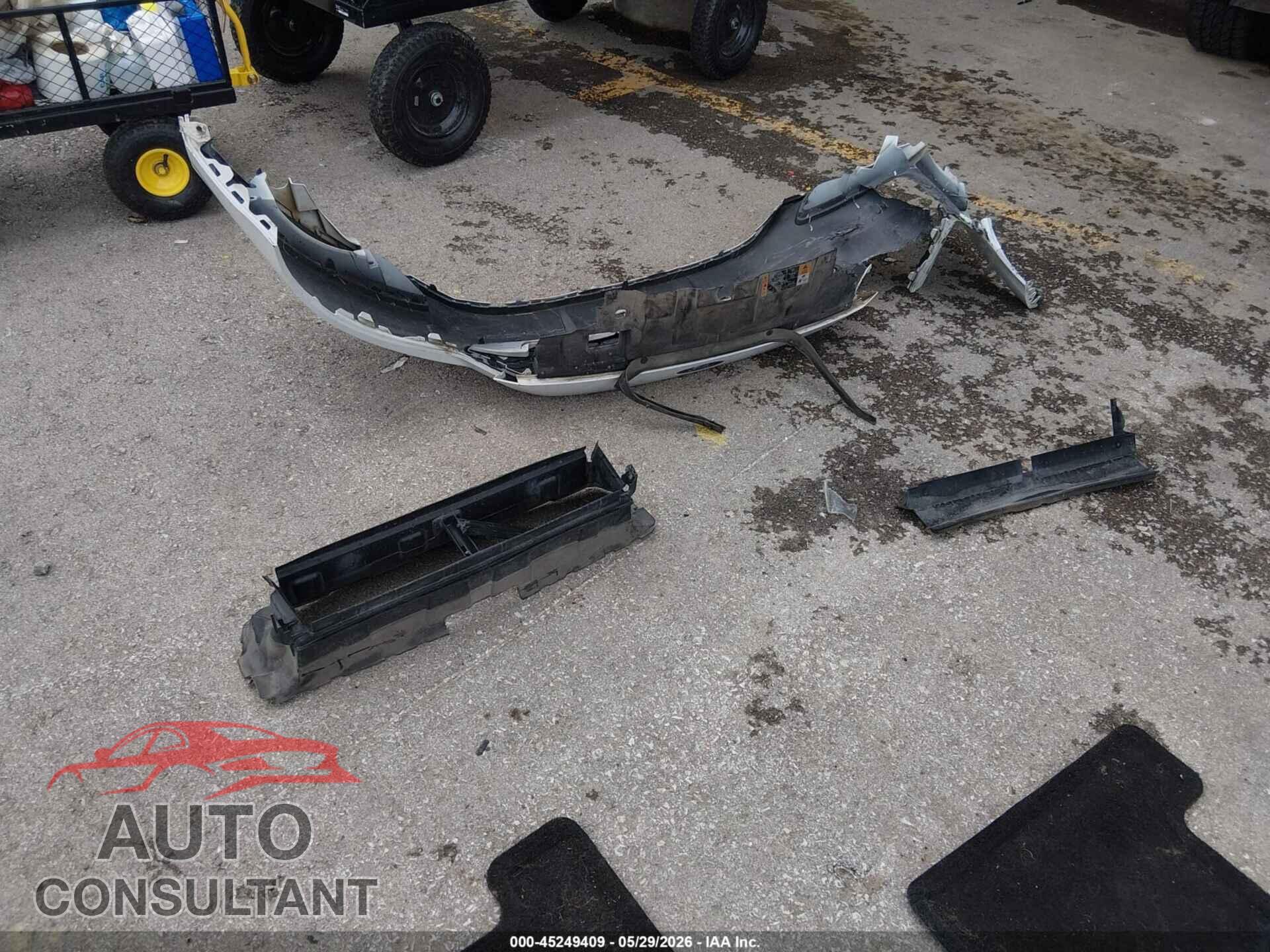 FORD FOCUS 2018 - 1FADP3F22JL252930