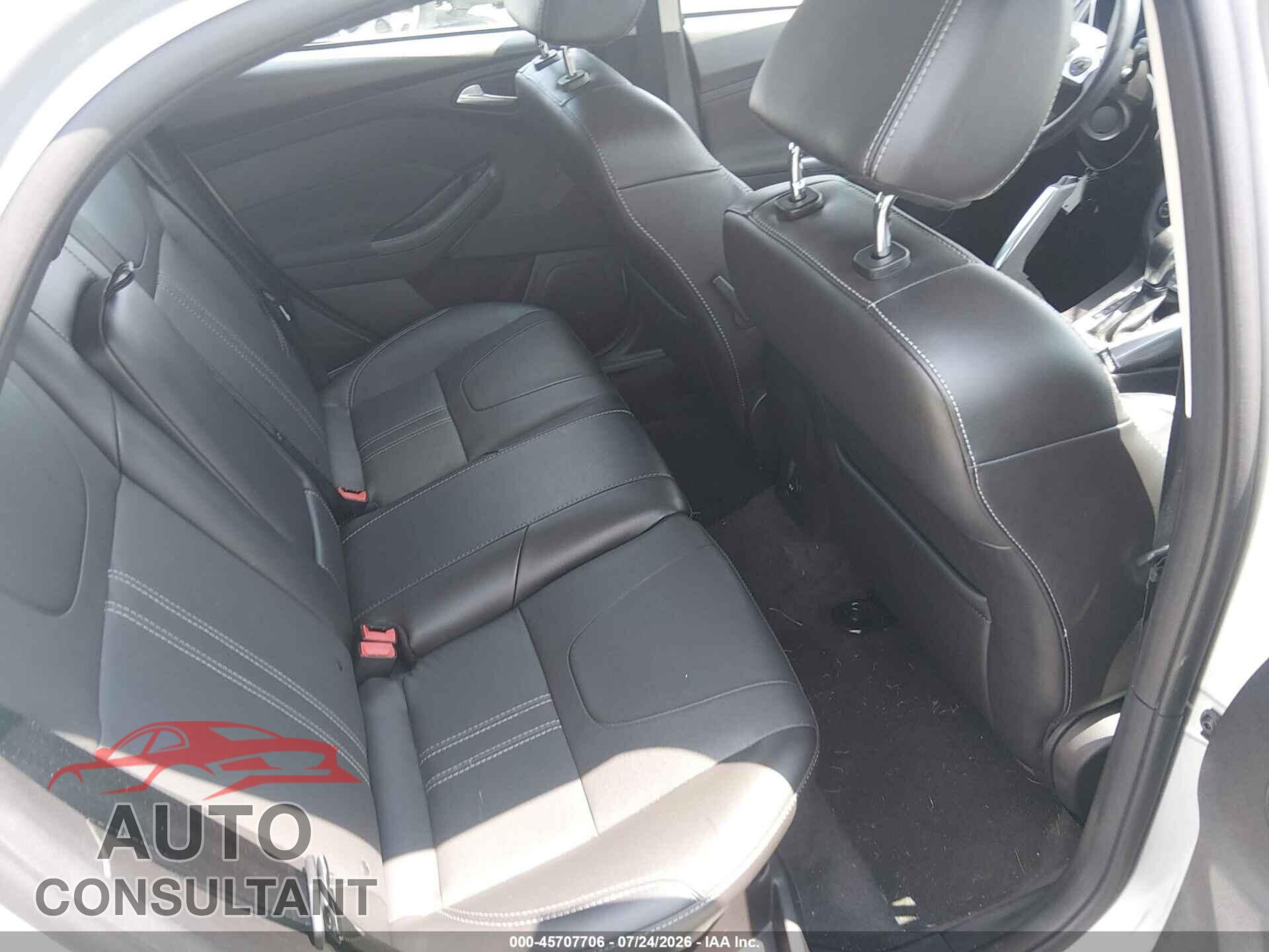 FORD FOCUS 2014 - 1FADP3N26EL146830