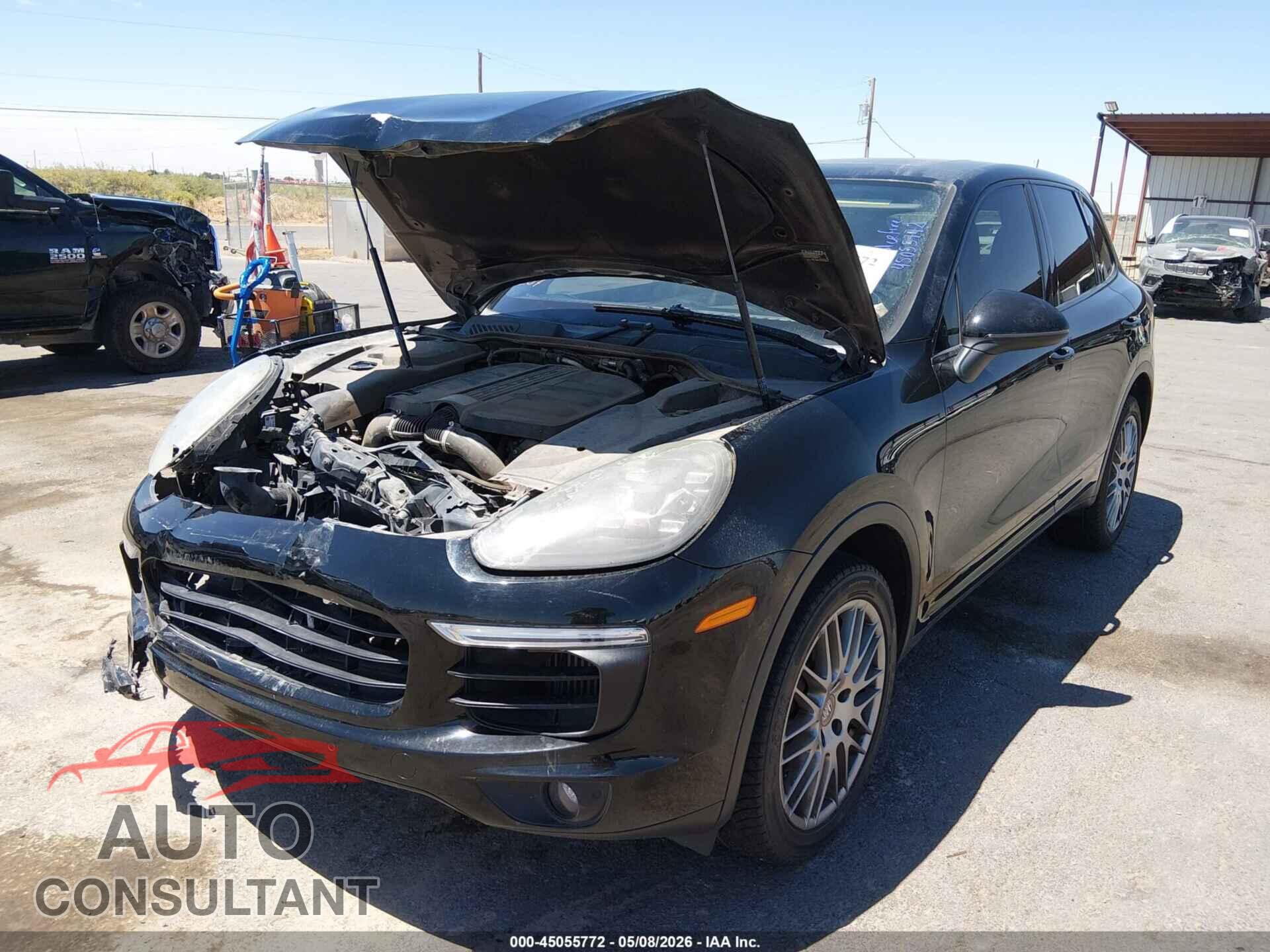 PORSCHE CAYENNE 2017 - WP1AB2A24HLA52959