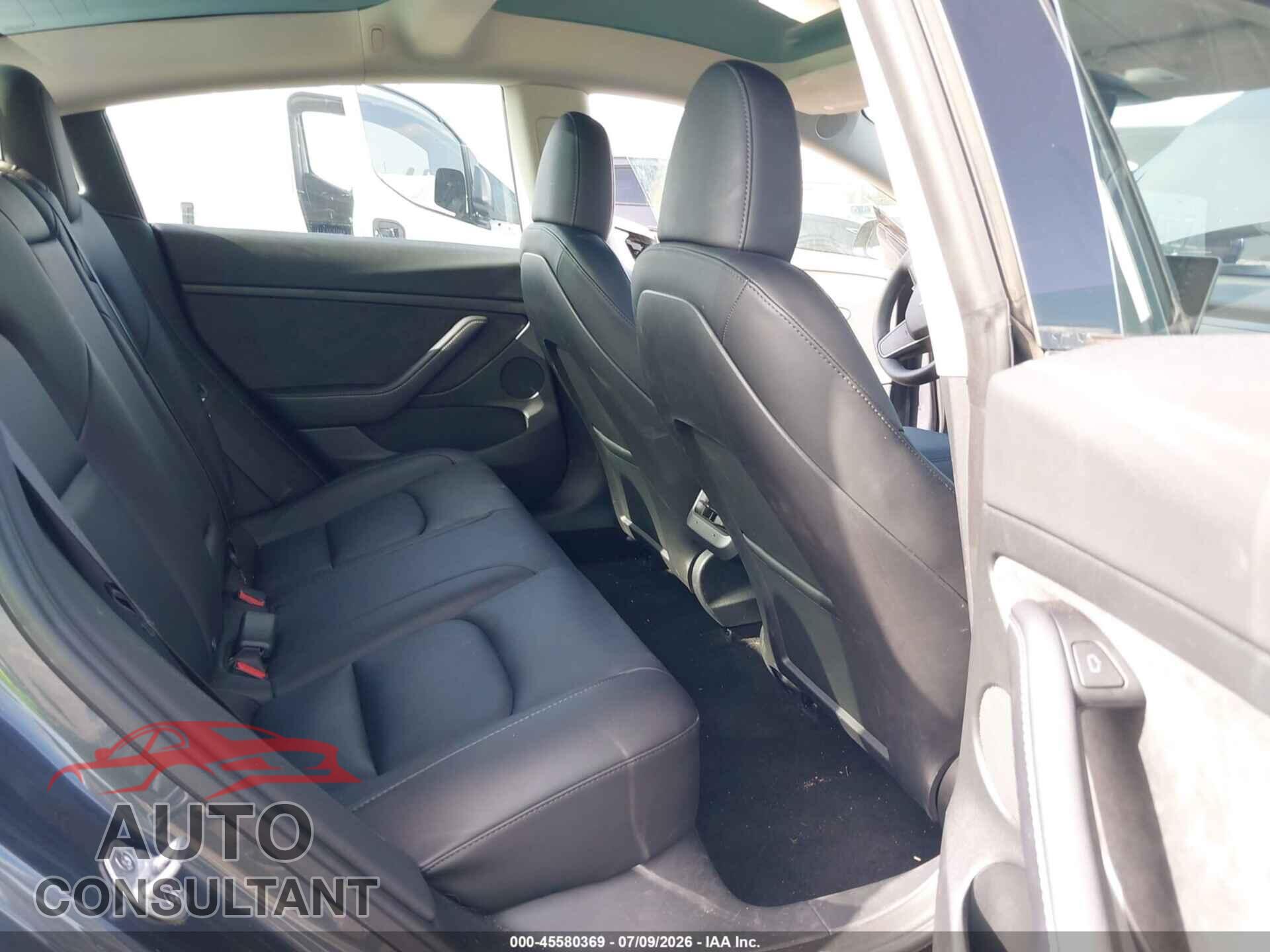 TESLA MODEL 3 2023 - 5YJ3E1EA4PF694130