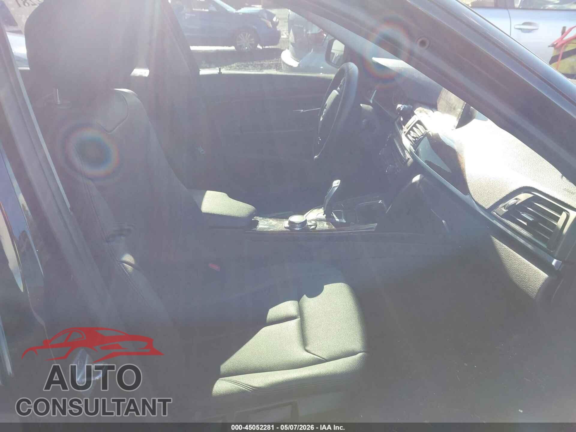 BMW 320I 2015 - WBA3C3G52FNT52514