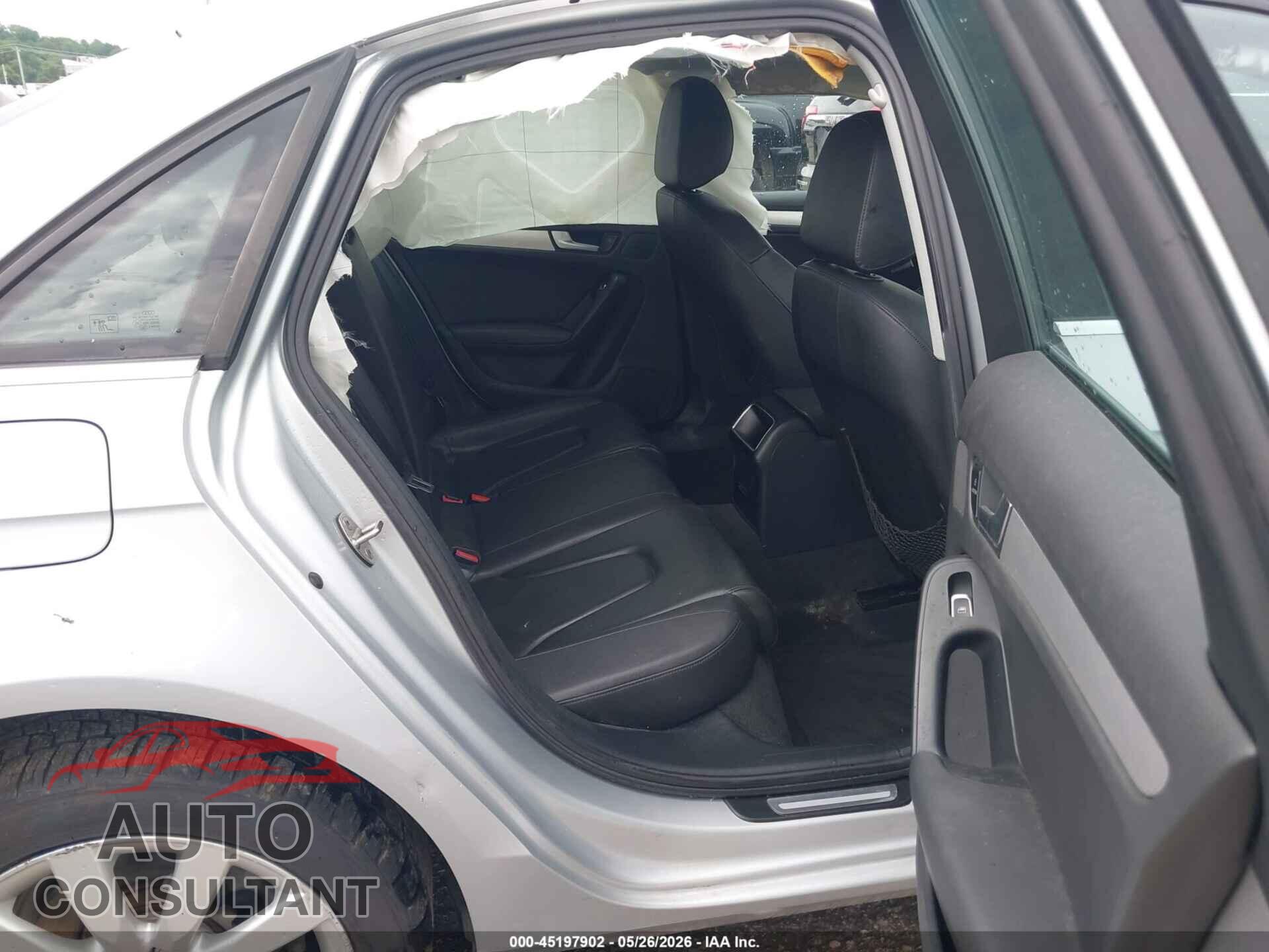 AUDI A4 2013 - WAUBFAFL6DN044038