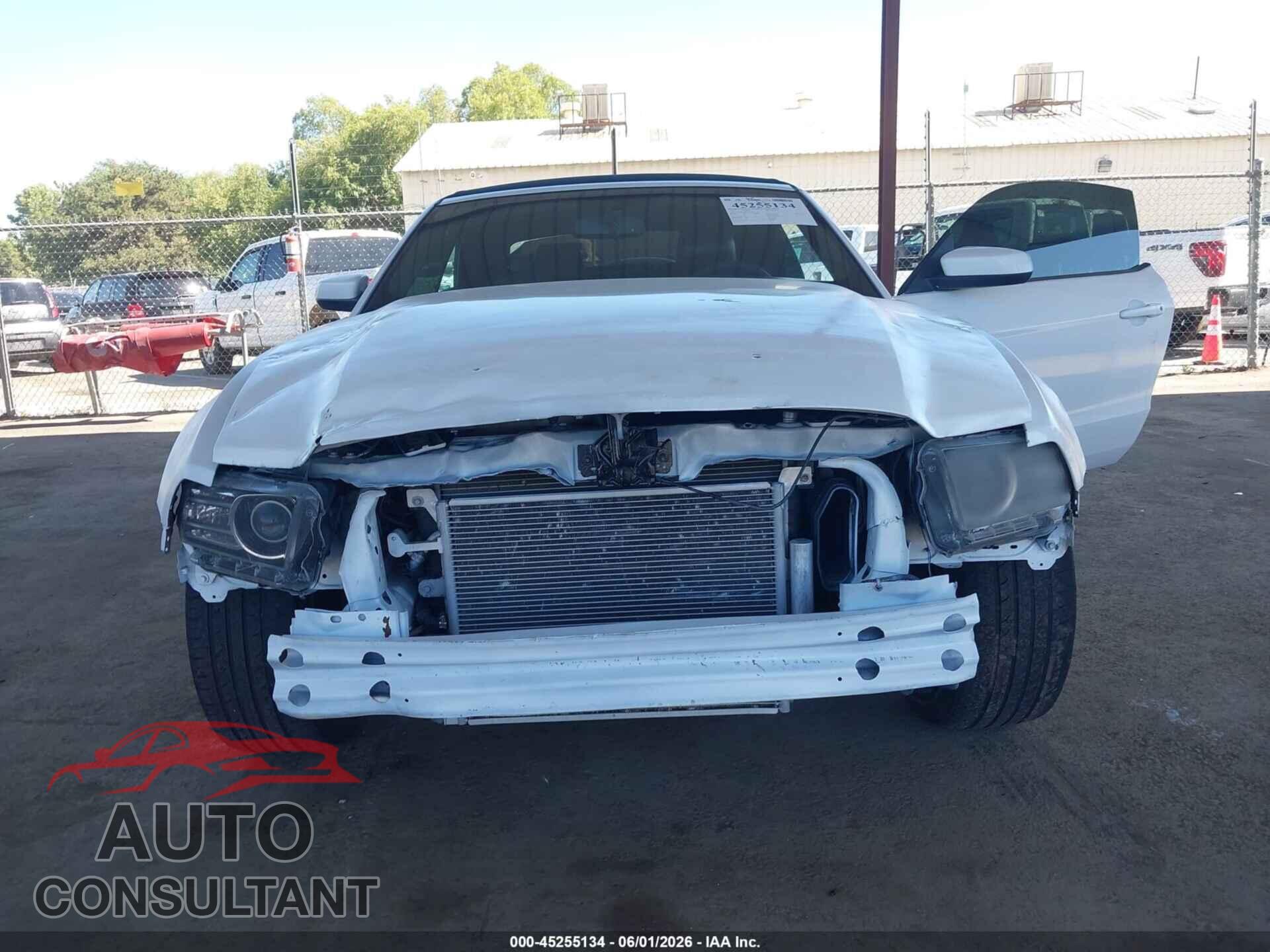FORD MUSTANG 2014 - 1ZVBP8EM4E5220439