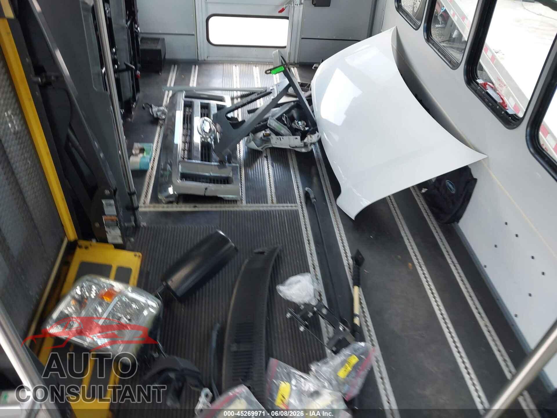 FORD E-350 CUTAWAY 2016 - 1FDEE3FL0GDC17086