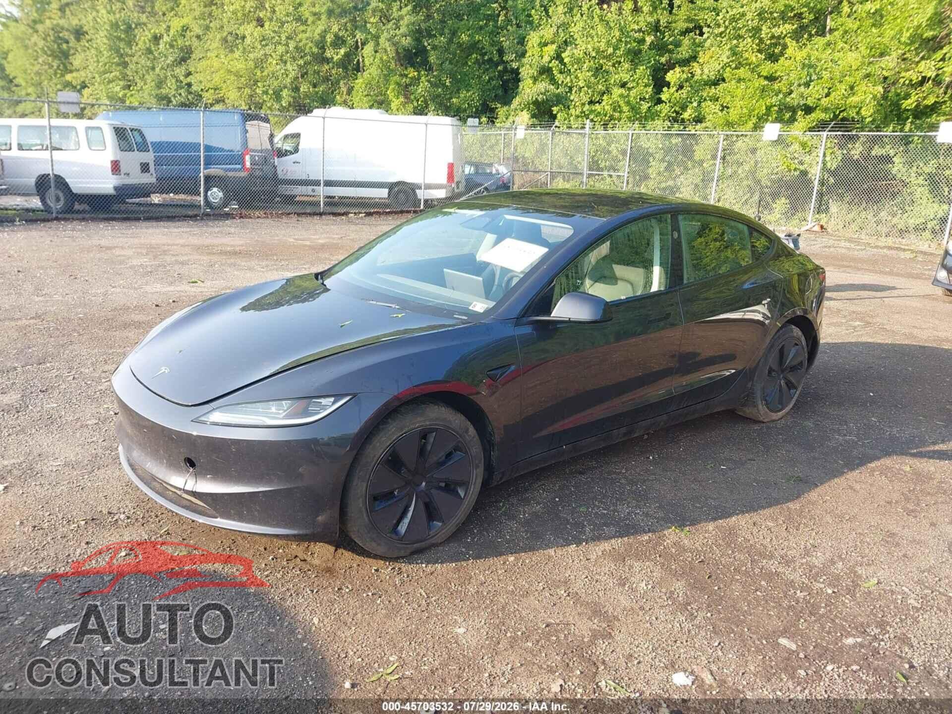 TESLA MODEL 3 2024 - 5YJ3E1EA8RF843643