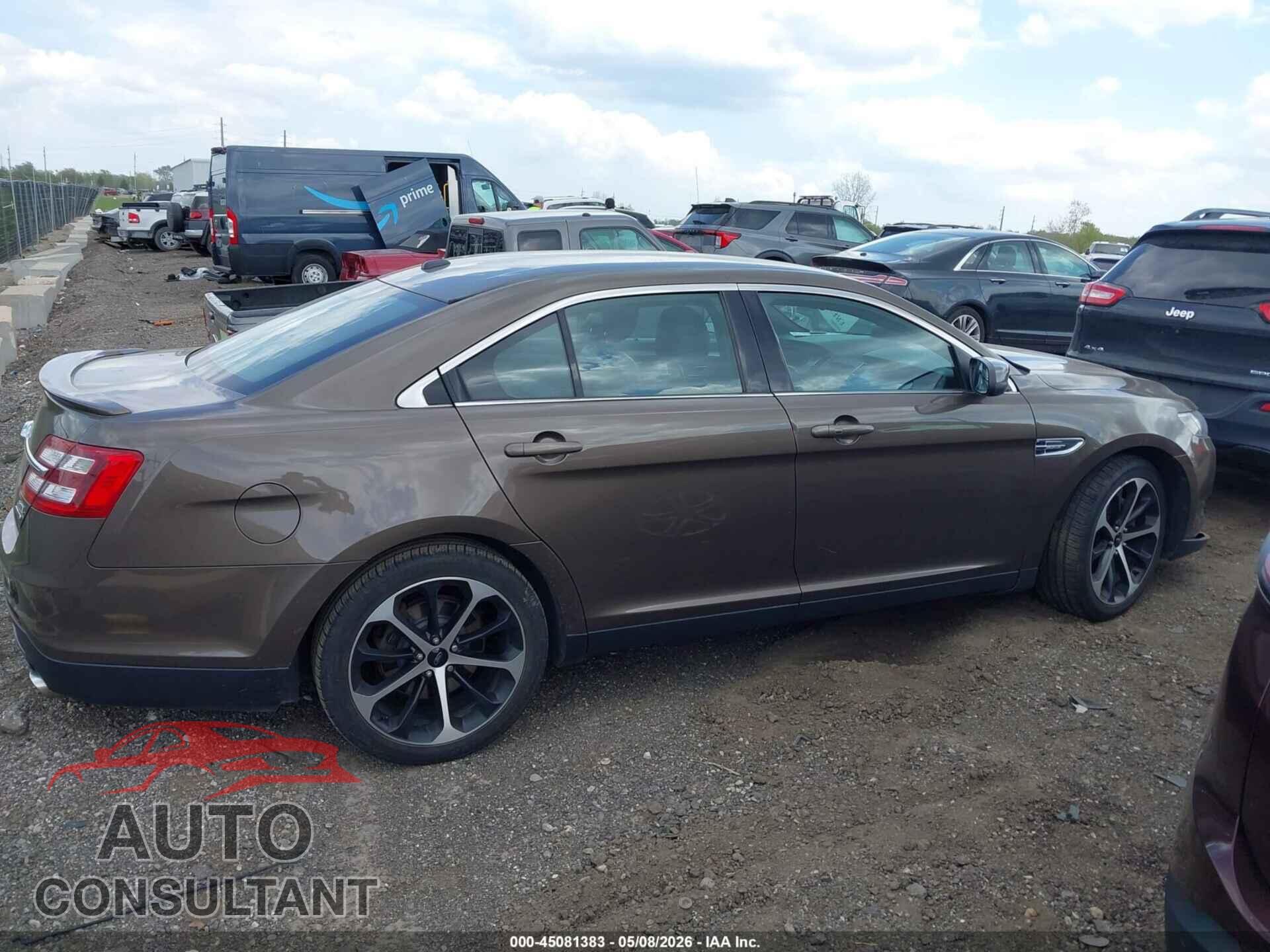 FORD TAURUS 2015 - 1FAHP2E83FG161456