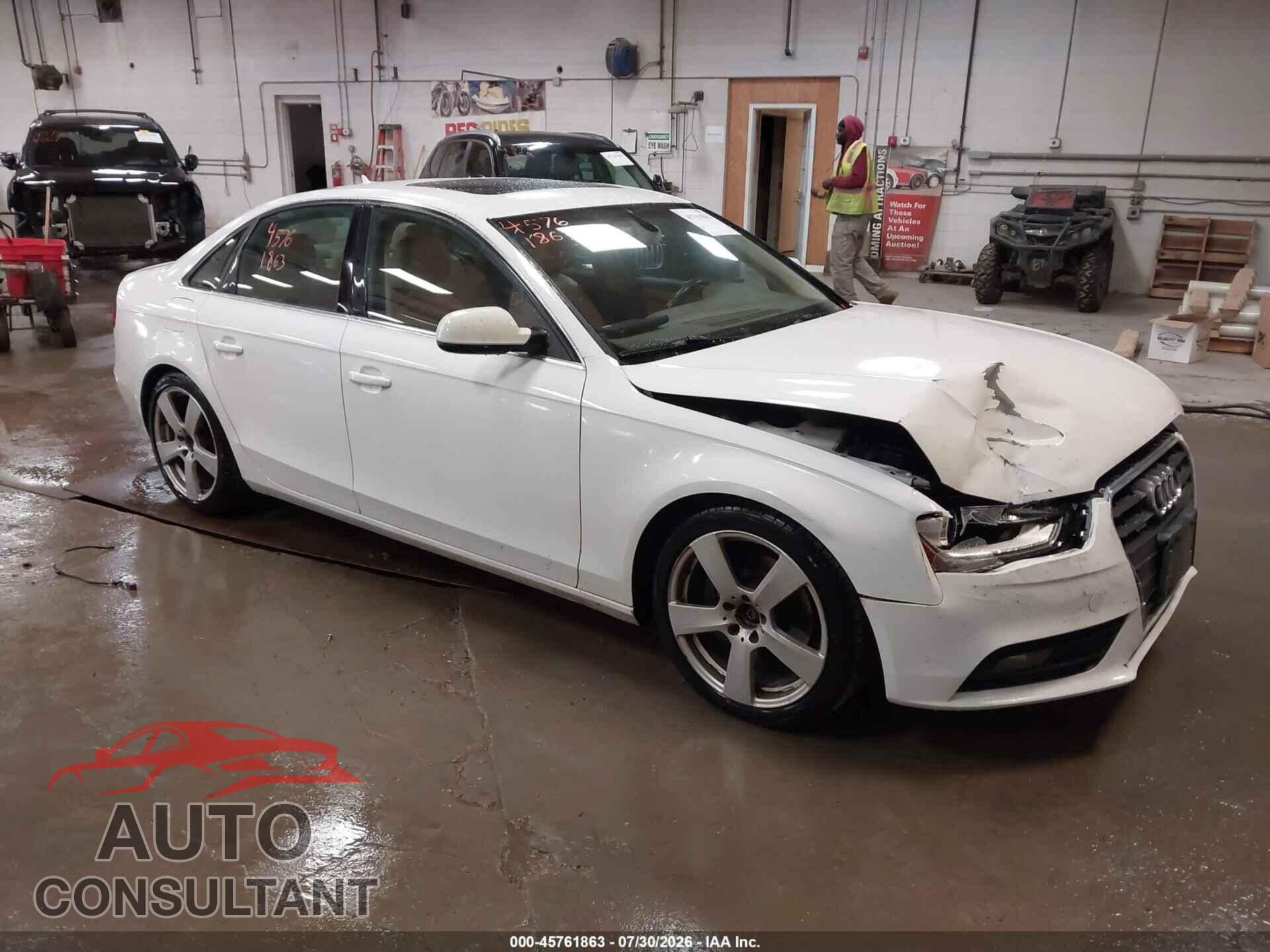 AUDI A4 2013 - WAUFFAFL3DN008793