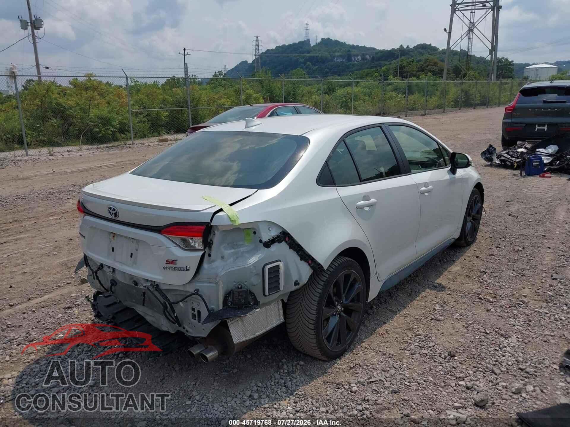TOYOTA COROLLA 2023 - JTDBCMFE1PJ014715